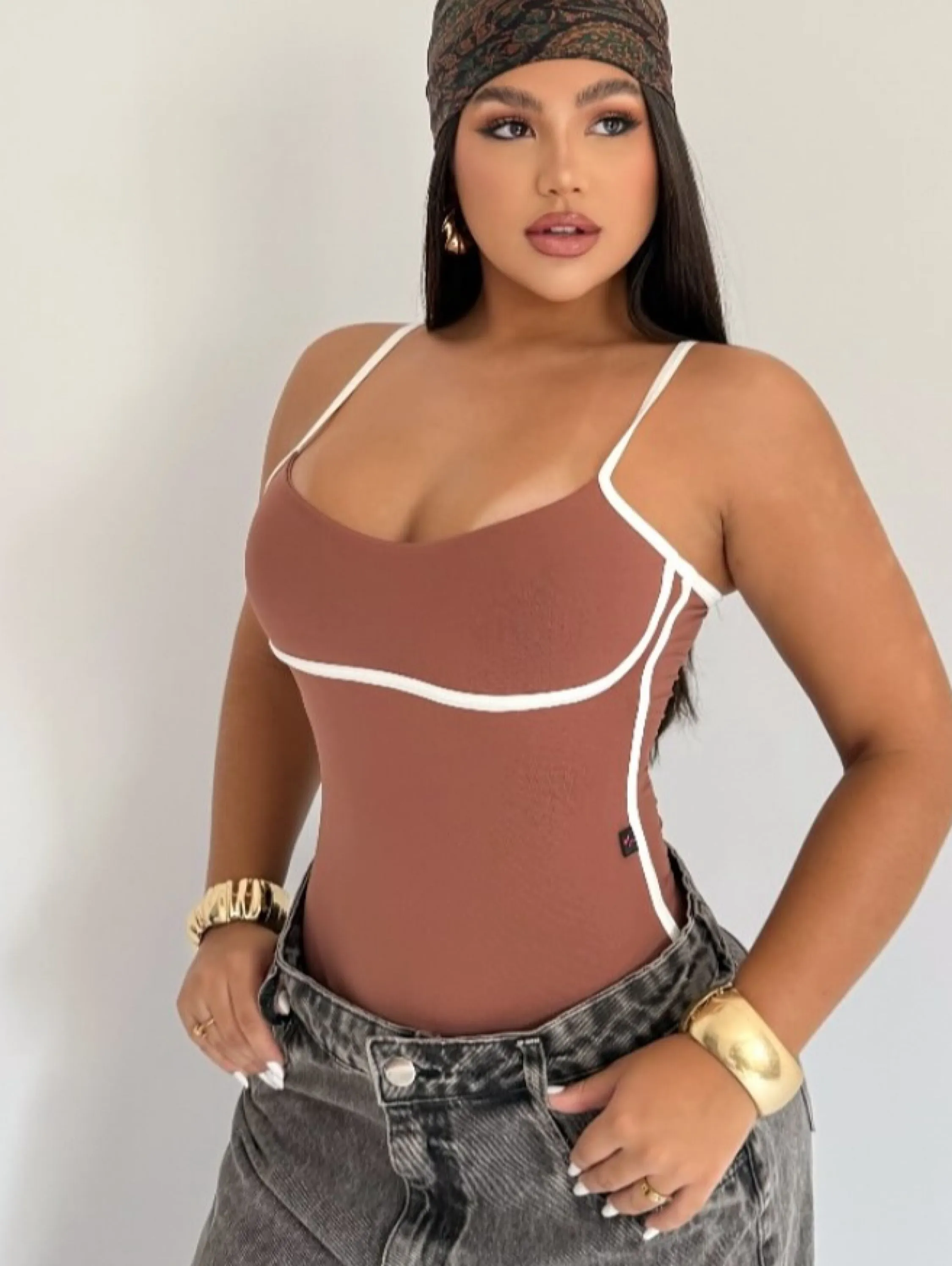 Body bicolor com bojo