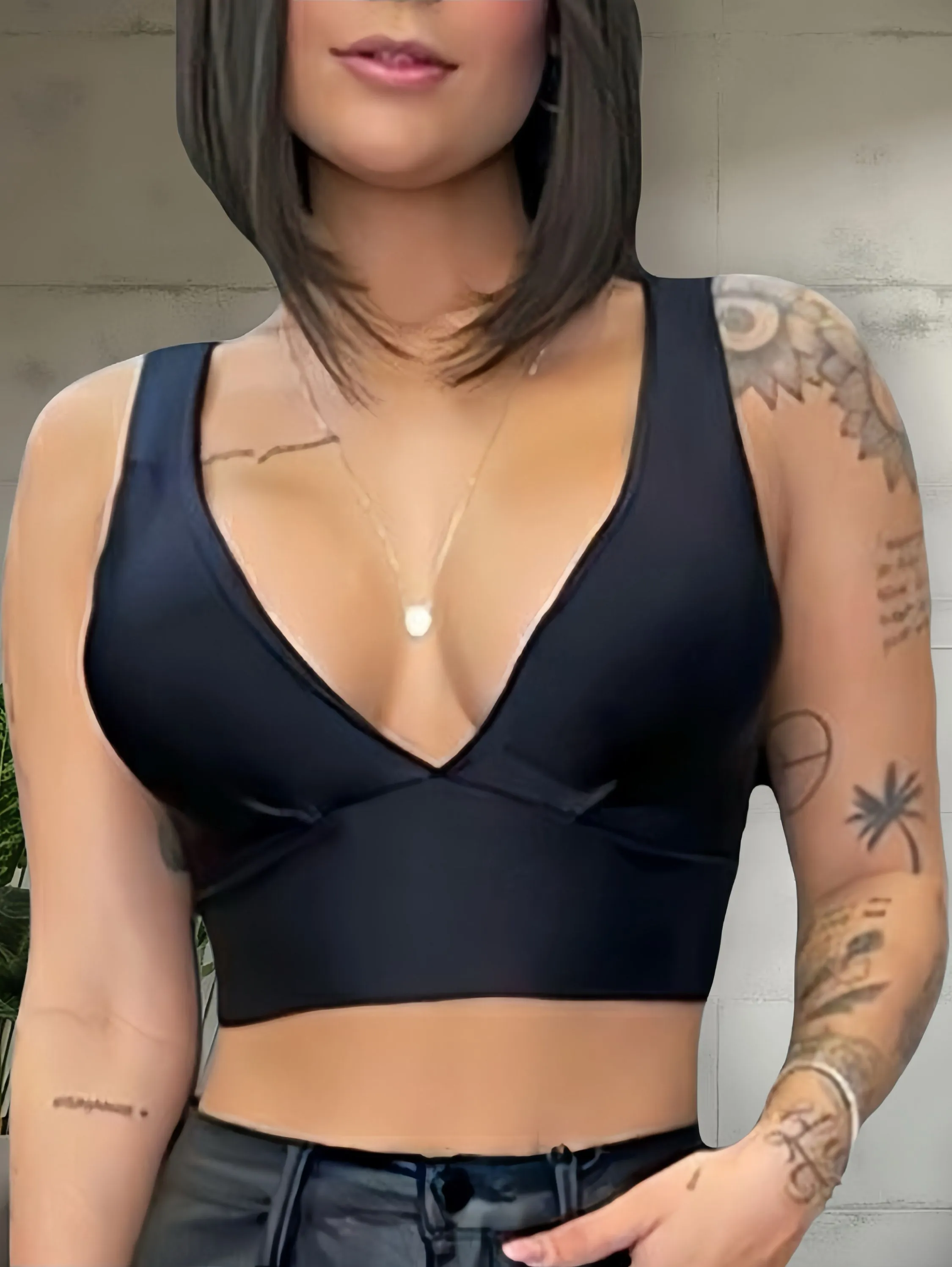Cropped decote V Com bojo