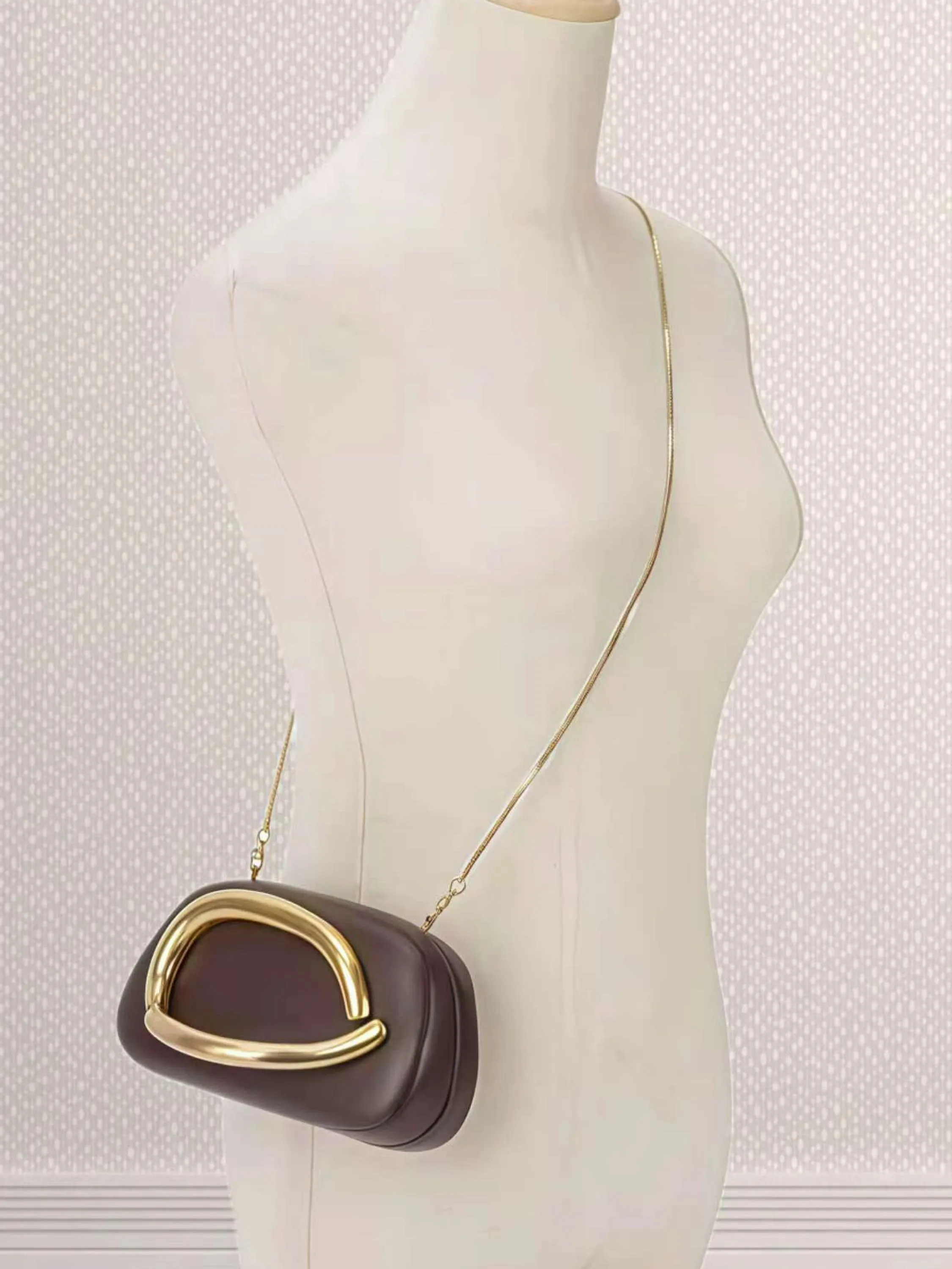 Bolsa clutch + bolsa transversal com alça de corrente!