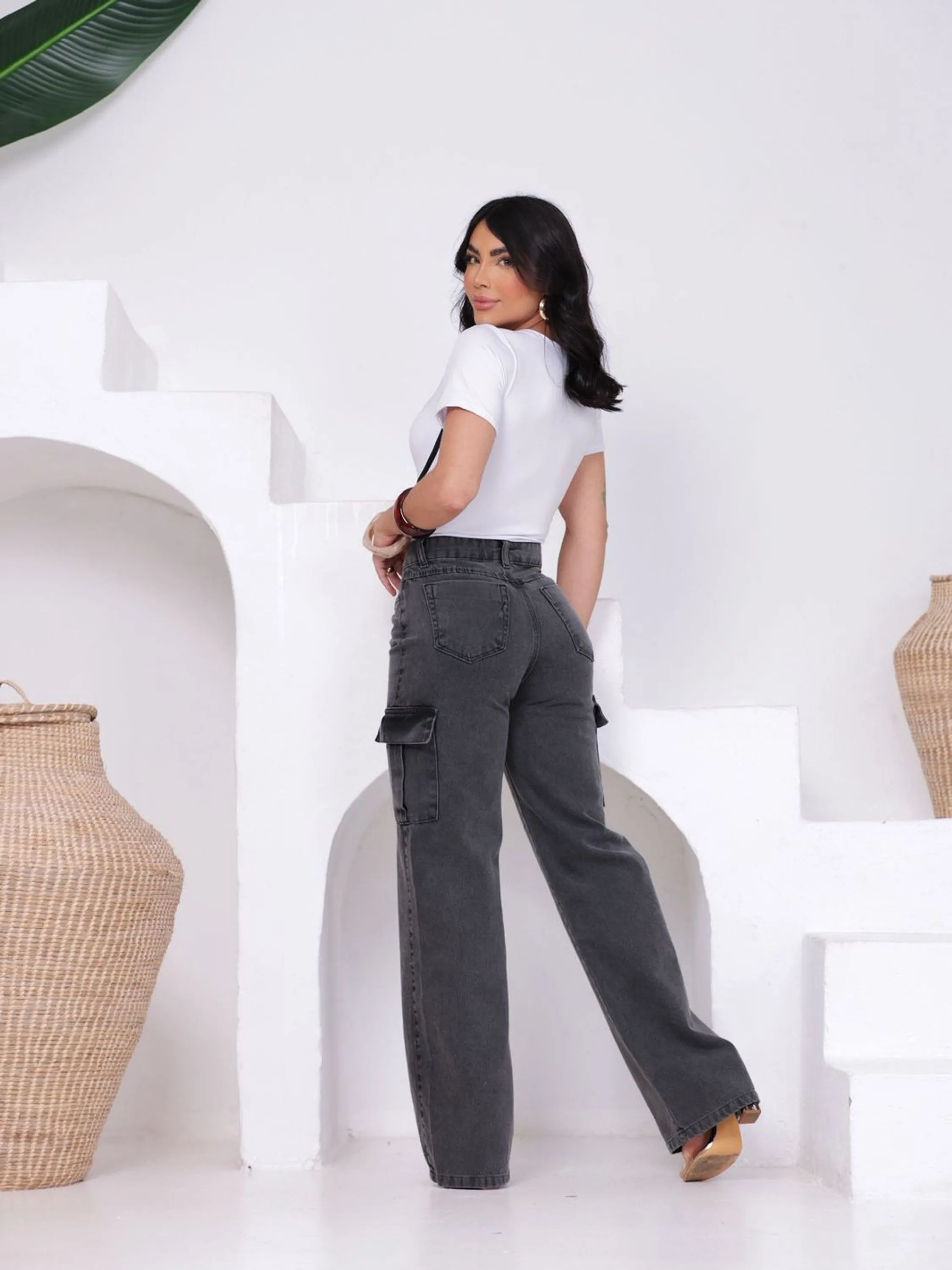 Calça Jeans Feminina Cargo Cinza Grafite Cintura Alta