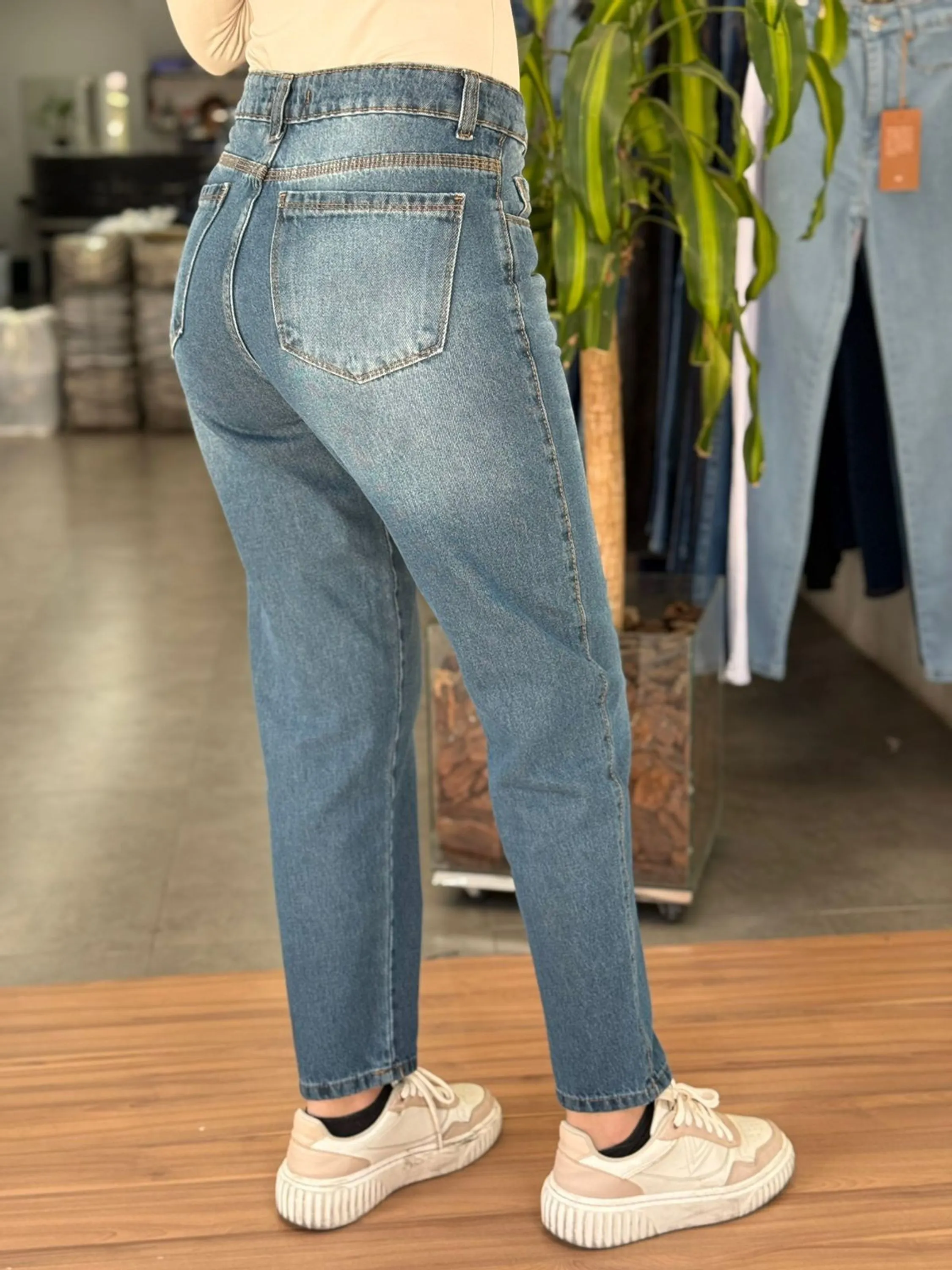 Calça Jeans Feminina Mom Cintura Alta