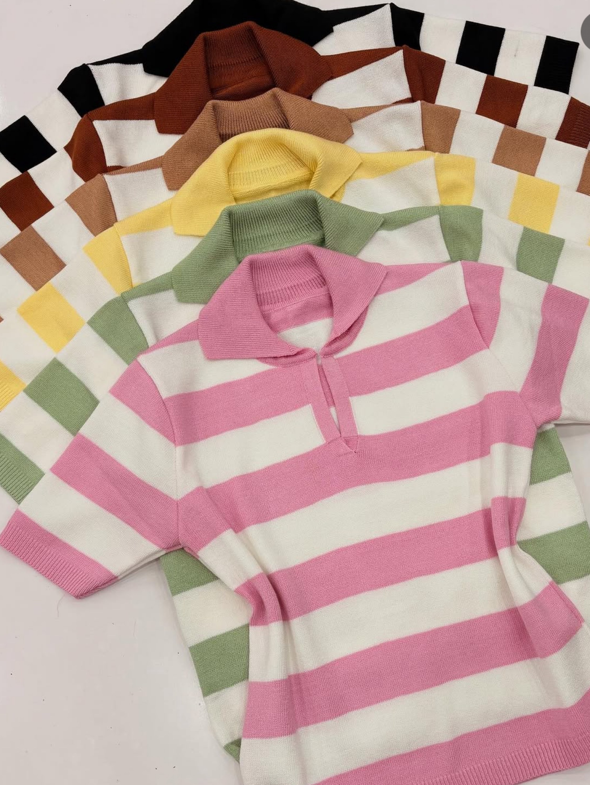 Listrado com gola v new