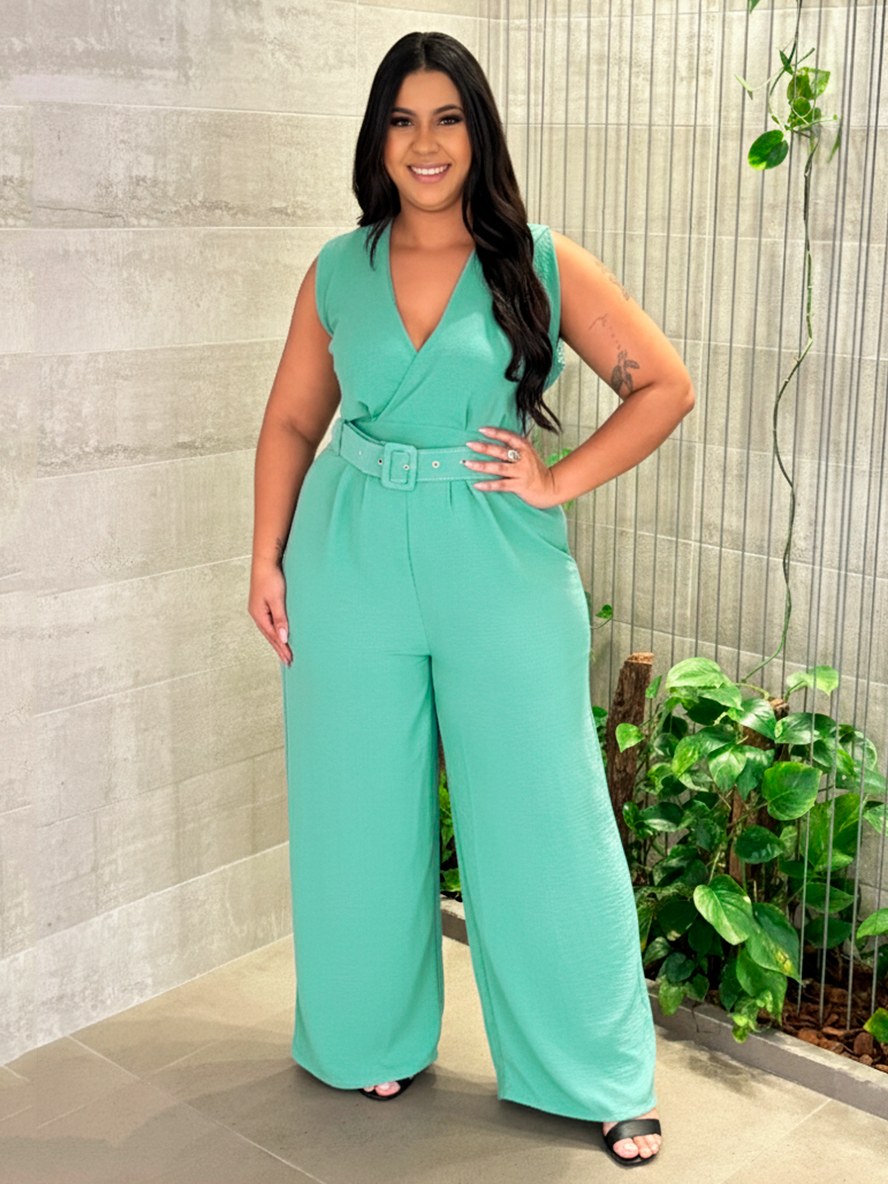 Macacão Feminino Plus Size Regata Com Cinto Tecido Duna