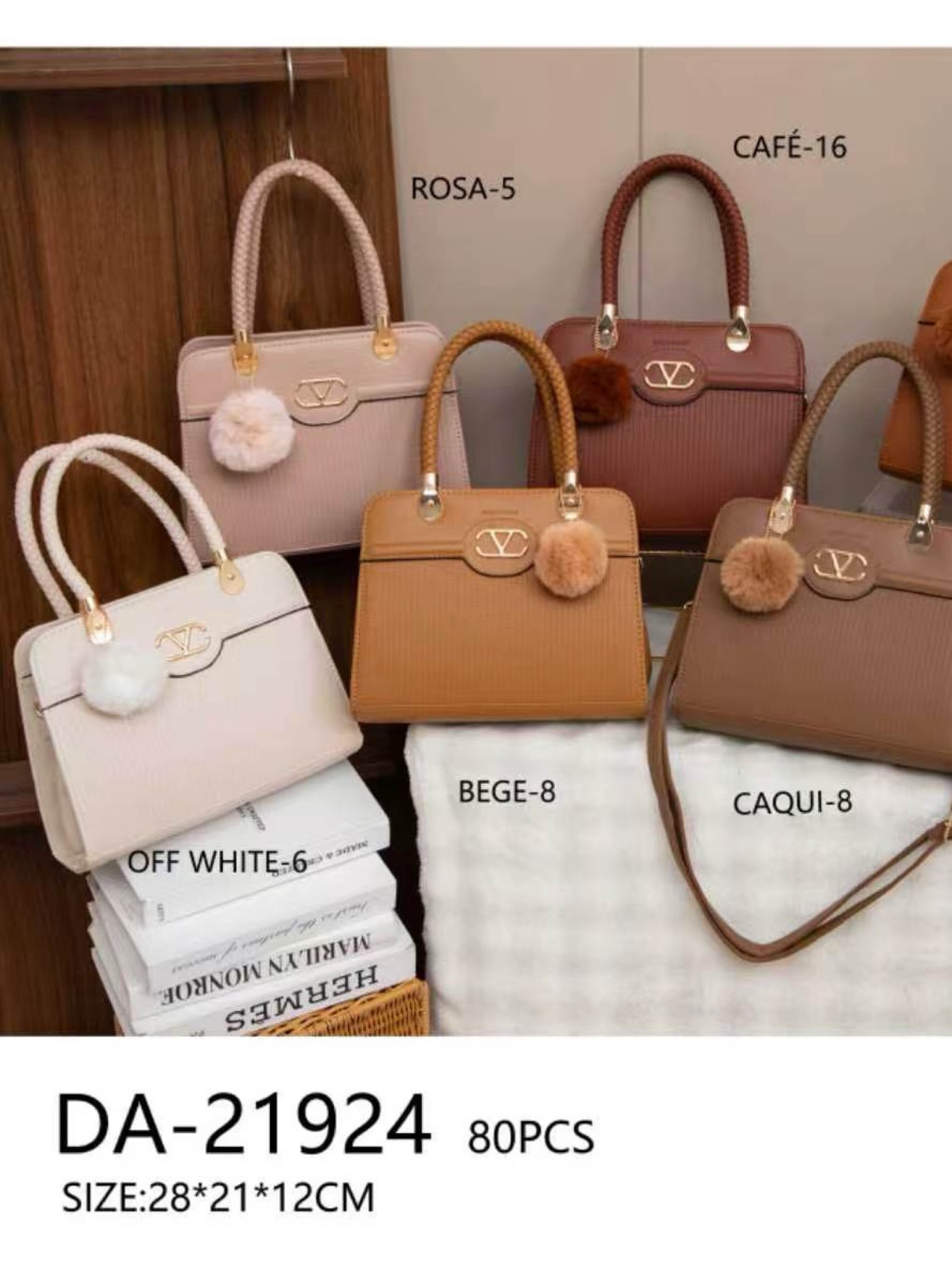 Bolsa feminina com chaveiro 924