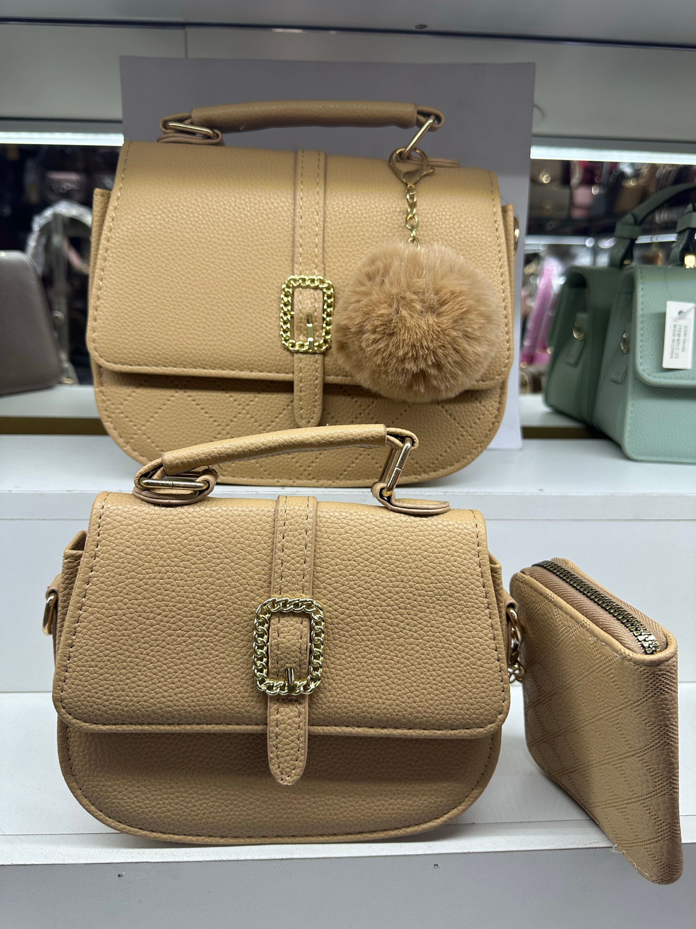 Bolsa kit com 2 pc com chaveiro 03