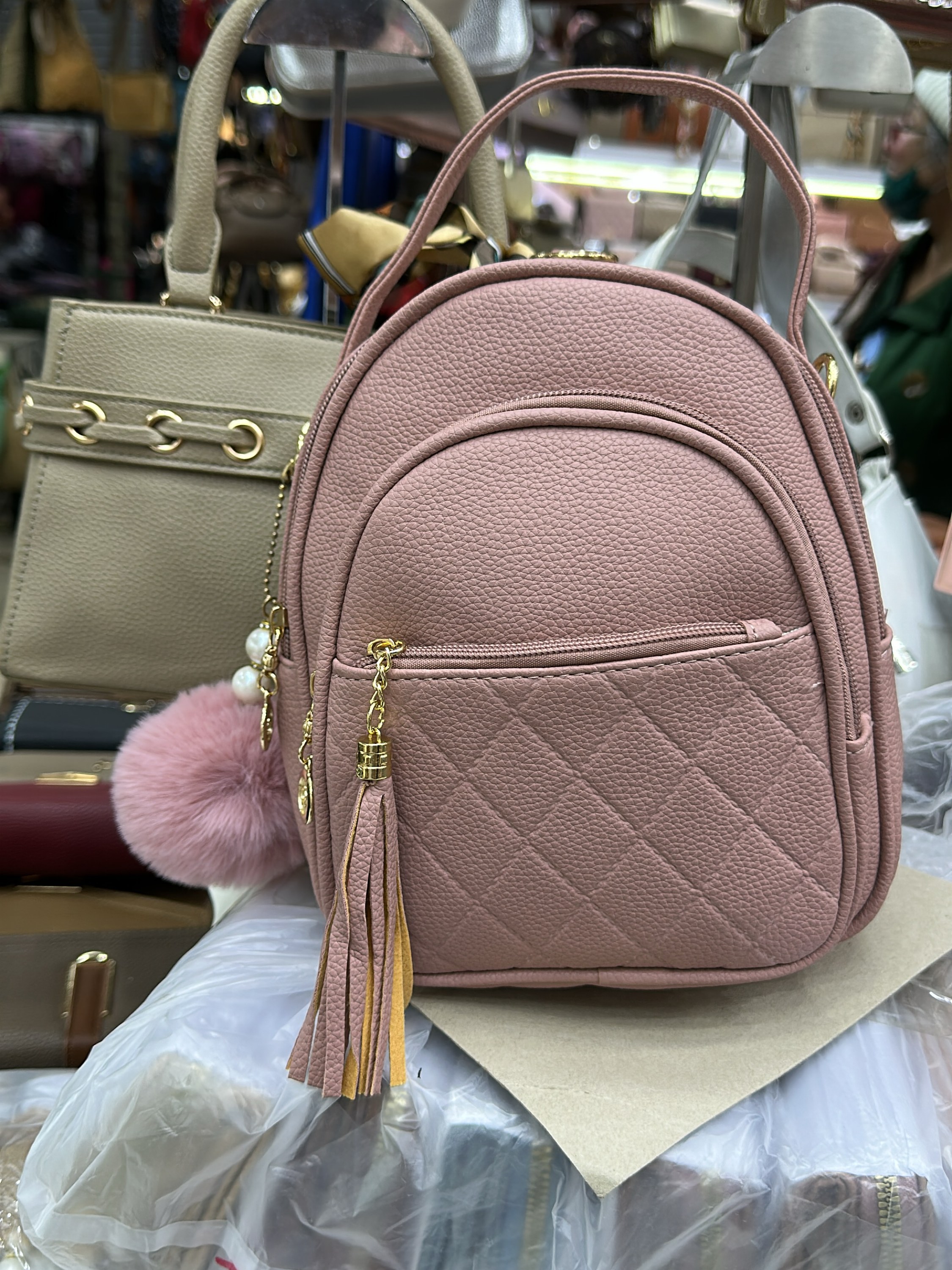 Bolsa mochila feminina 37