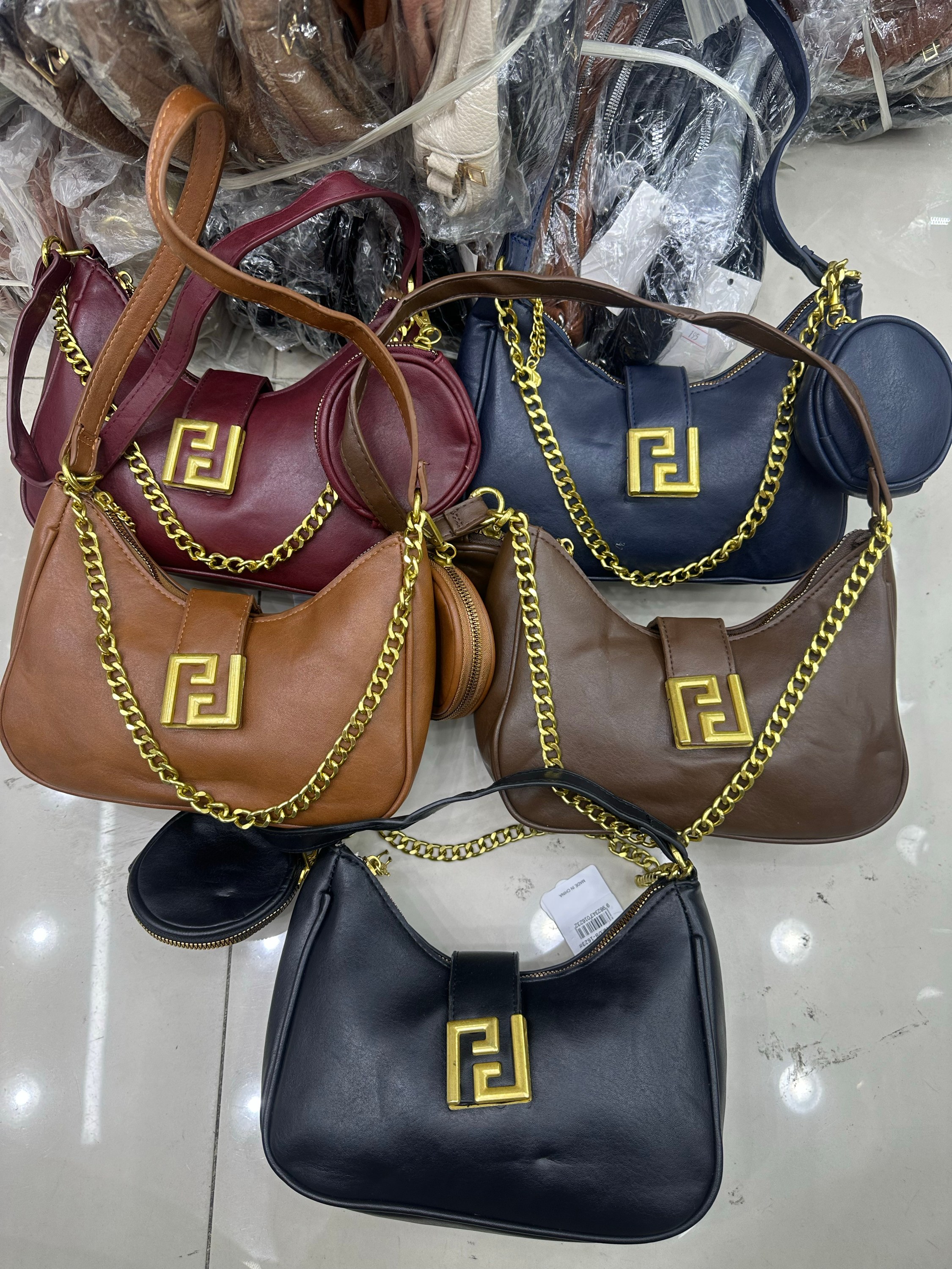 Bolsa meia Lua metalizada com 2 alças