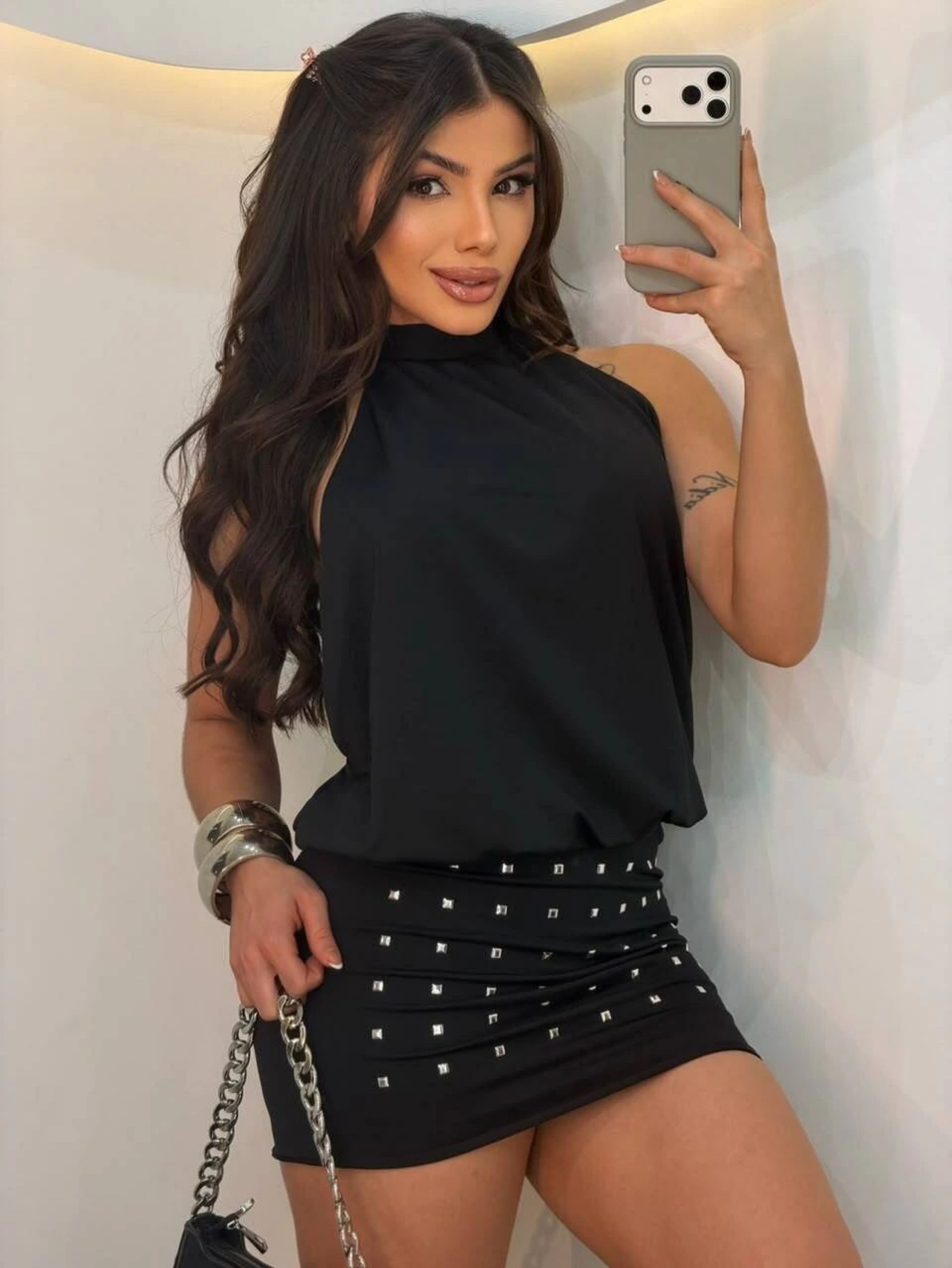 Vestido Ivy no suplex com aplicações