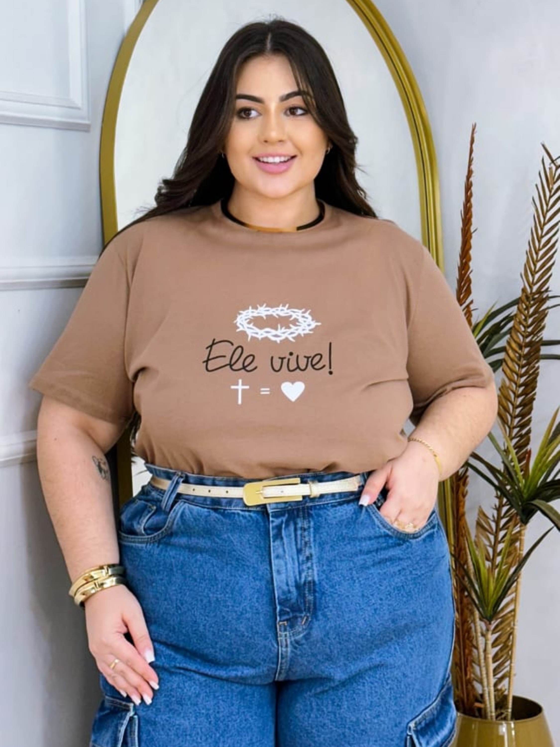 T-Shirt Ele Vive Plus Size Feminina