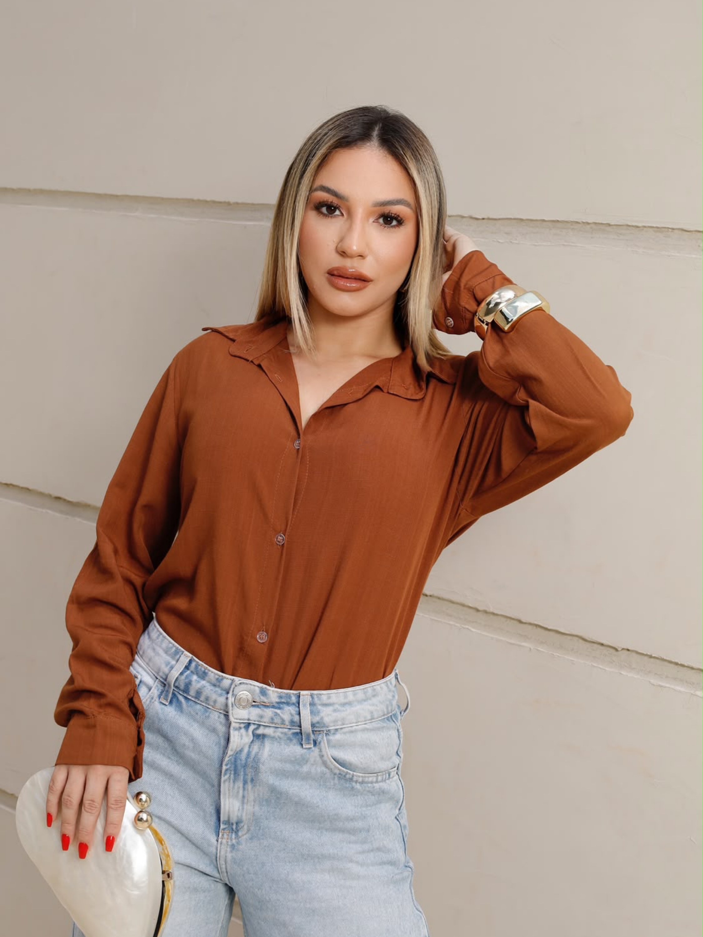 Camisa Lisa Em Viscolinho Feminina