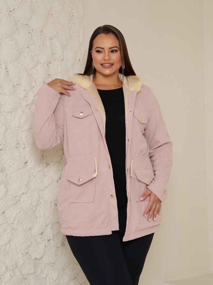 Casaco Plus Size Em Veludo Cotelê