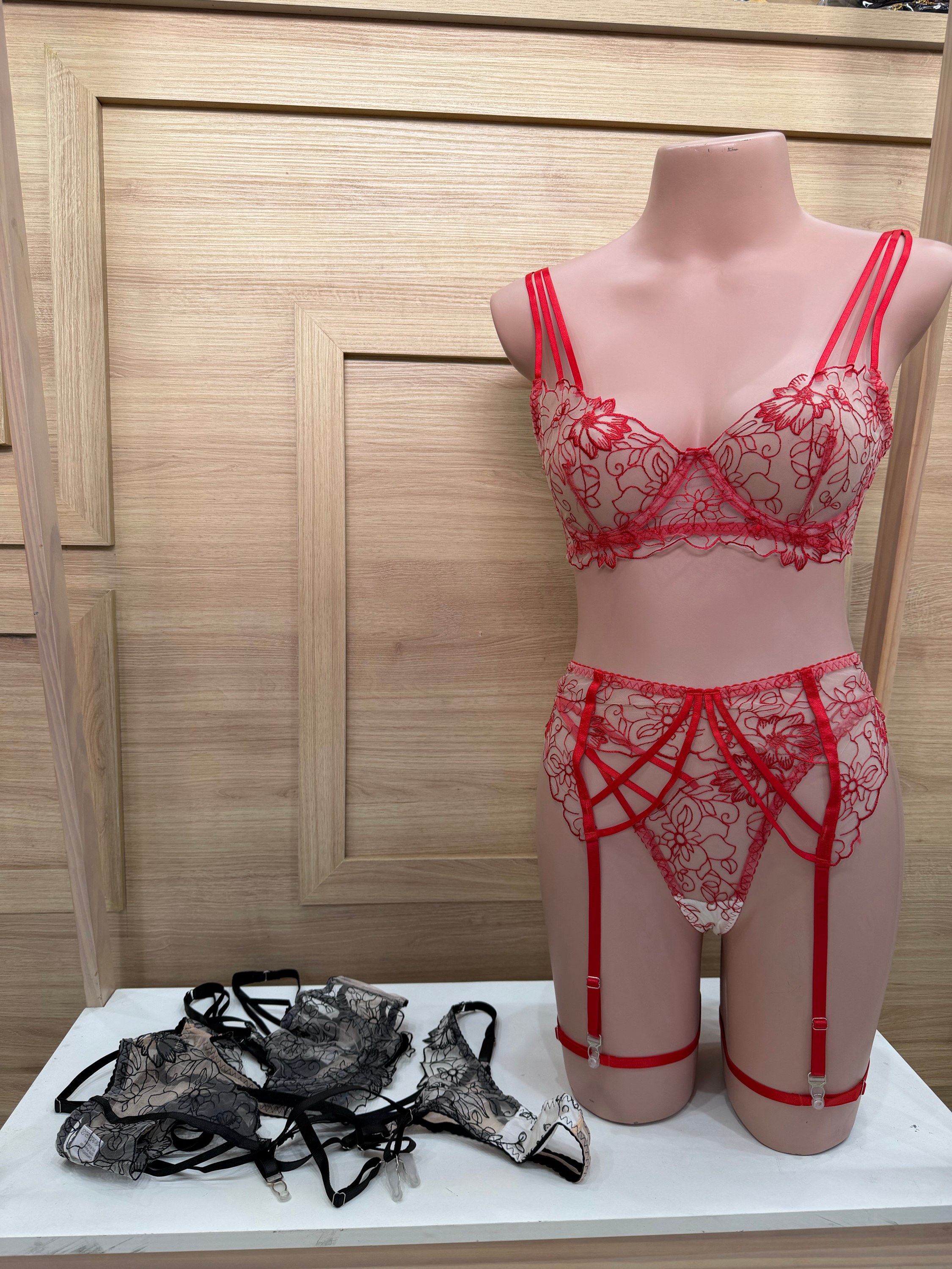 Conjunto sexy 2025073