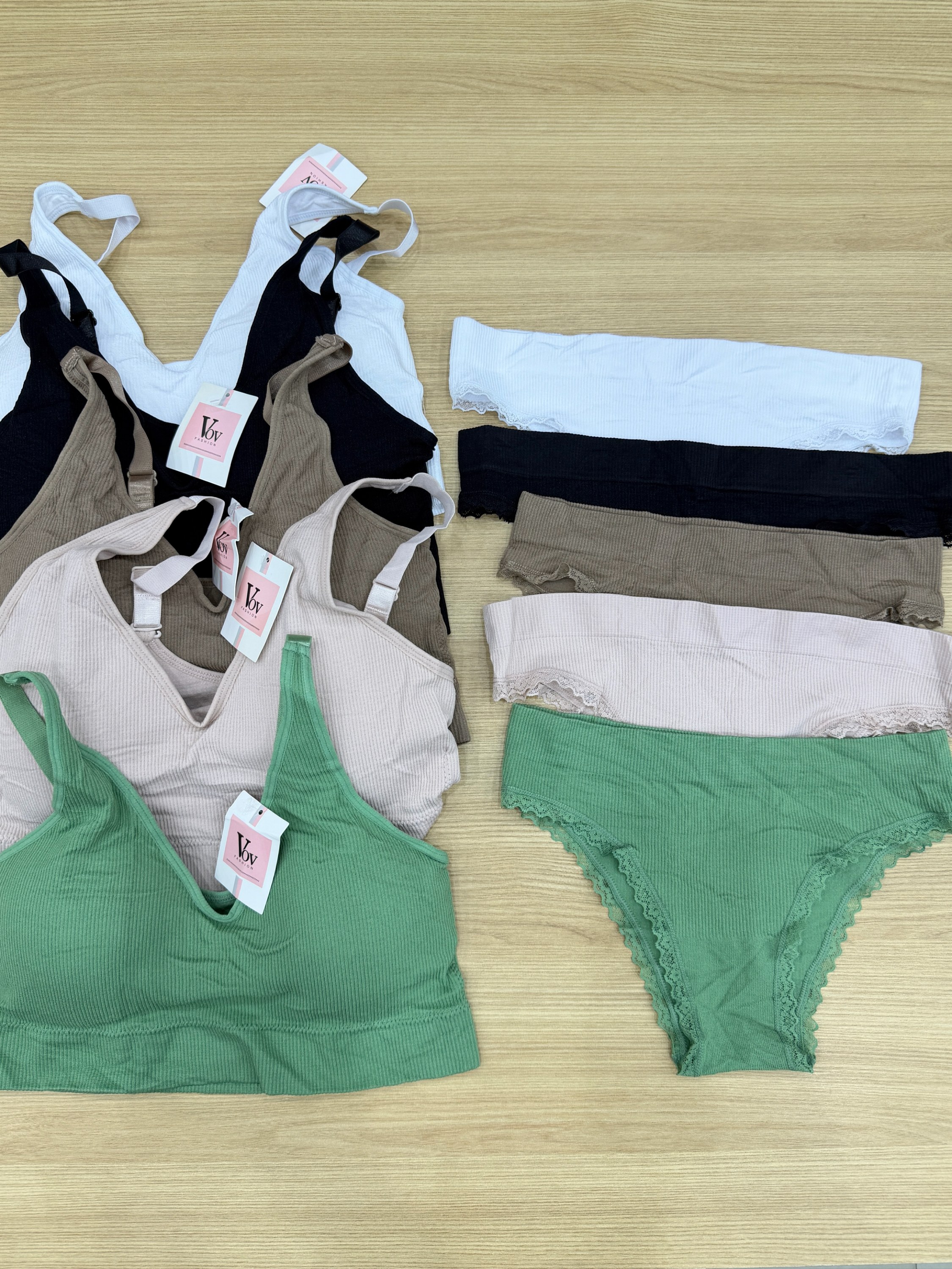 Conjunto top e calcinha  TZ107