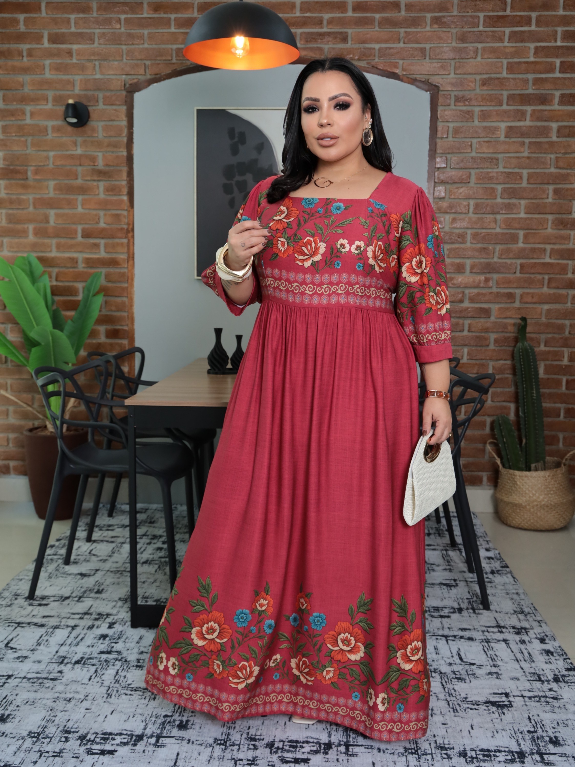 Vestido Decote Quadrado Longo