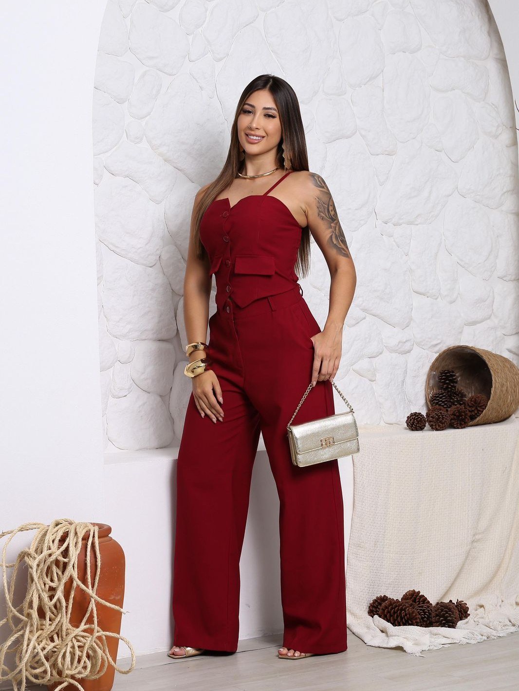 Conjunto femenino CALÇA E COLETE Exclusivo