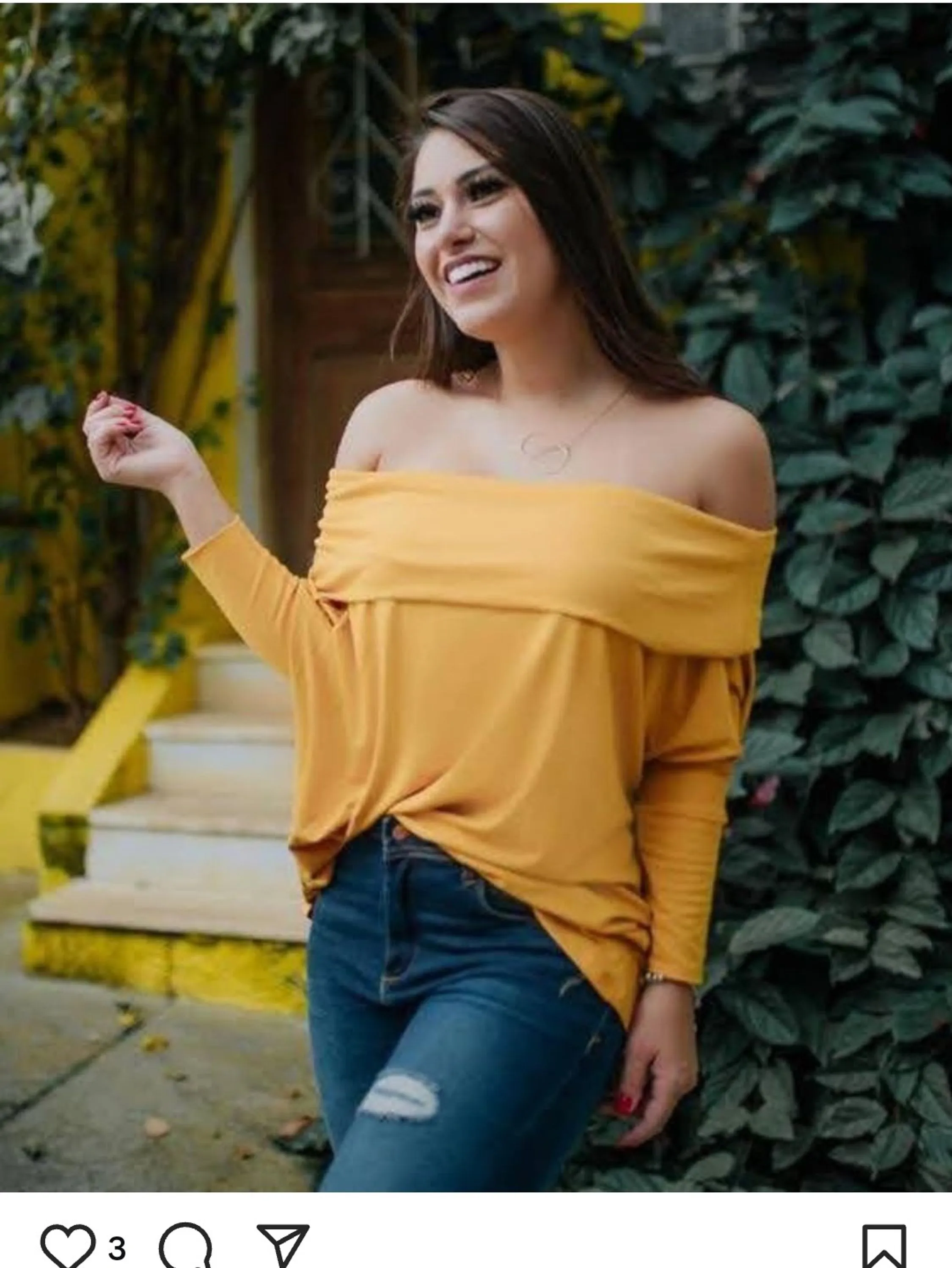 Blusa Golao Ombro a Ombro Manga Longa