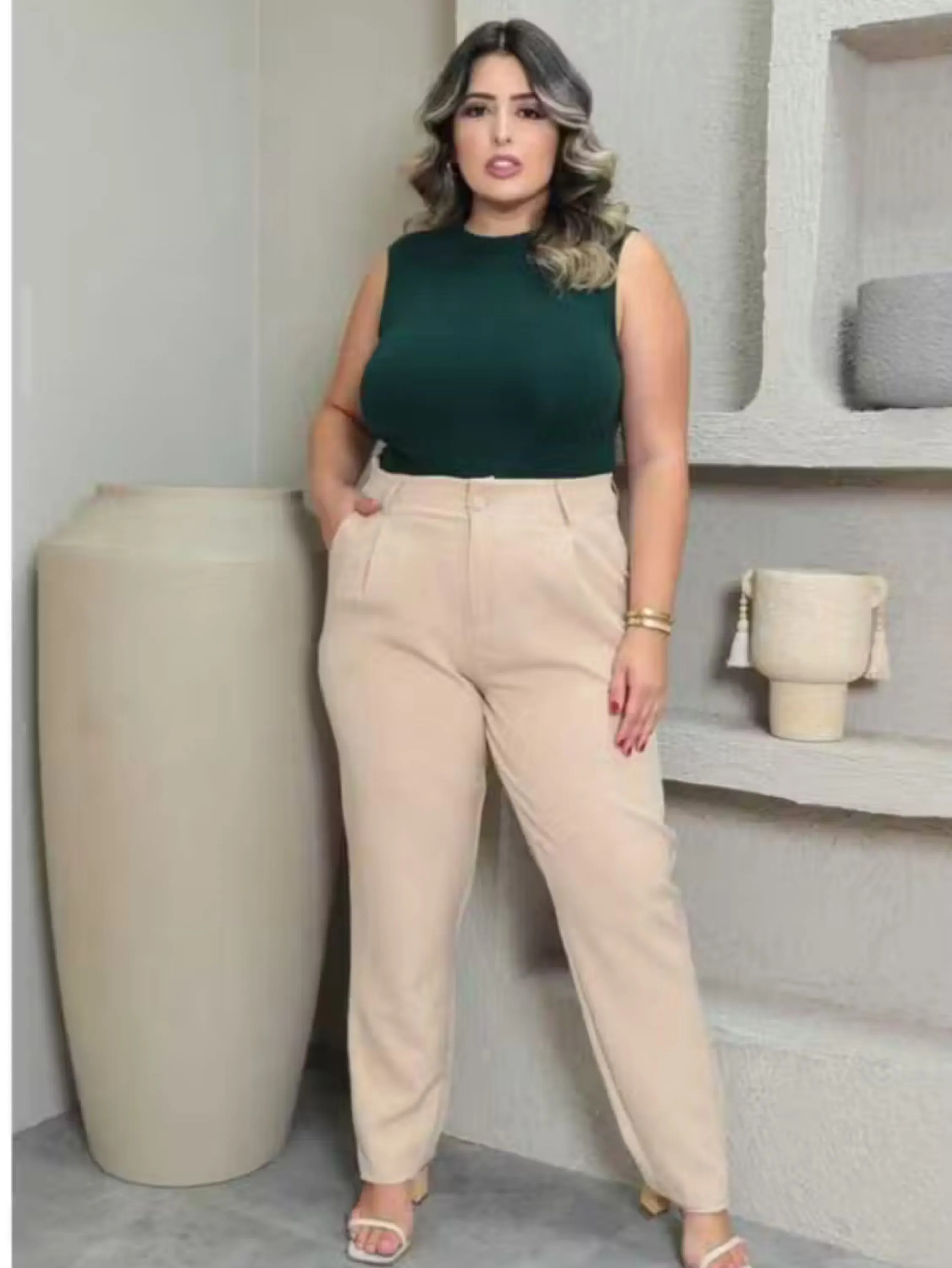 Calça Alfaiataria Plus Size Reta