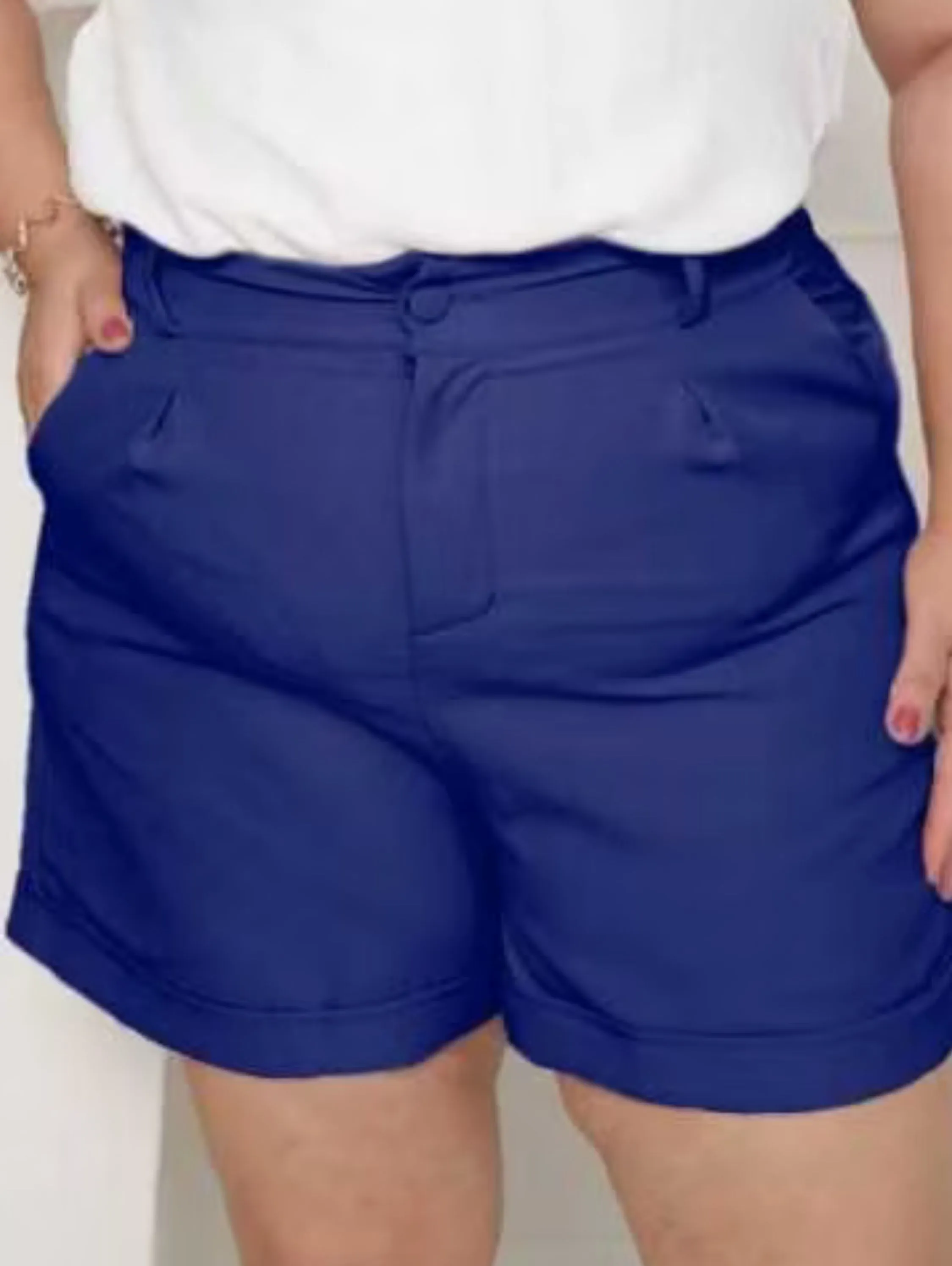 Short Barra Virada Plus Size Alfaiataria