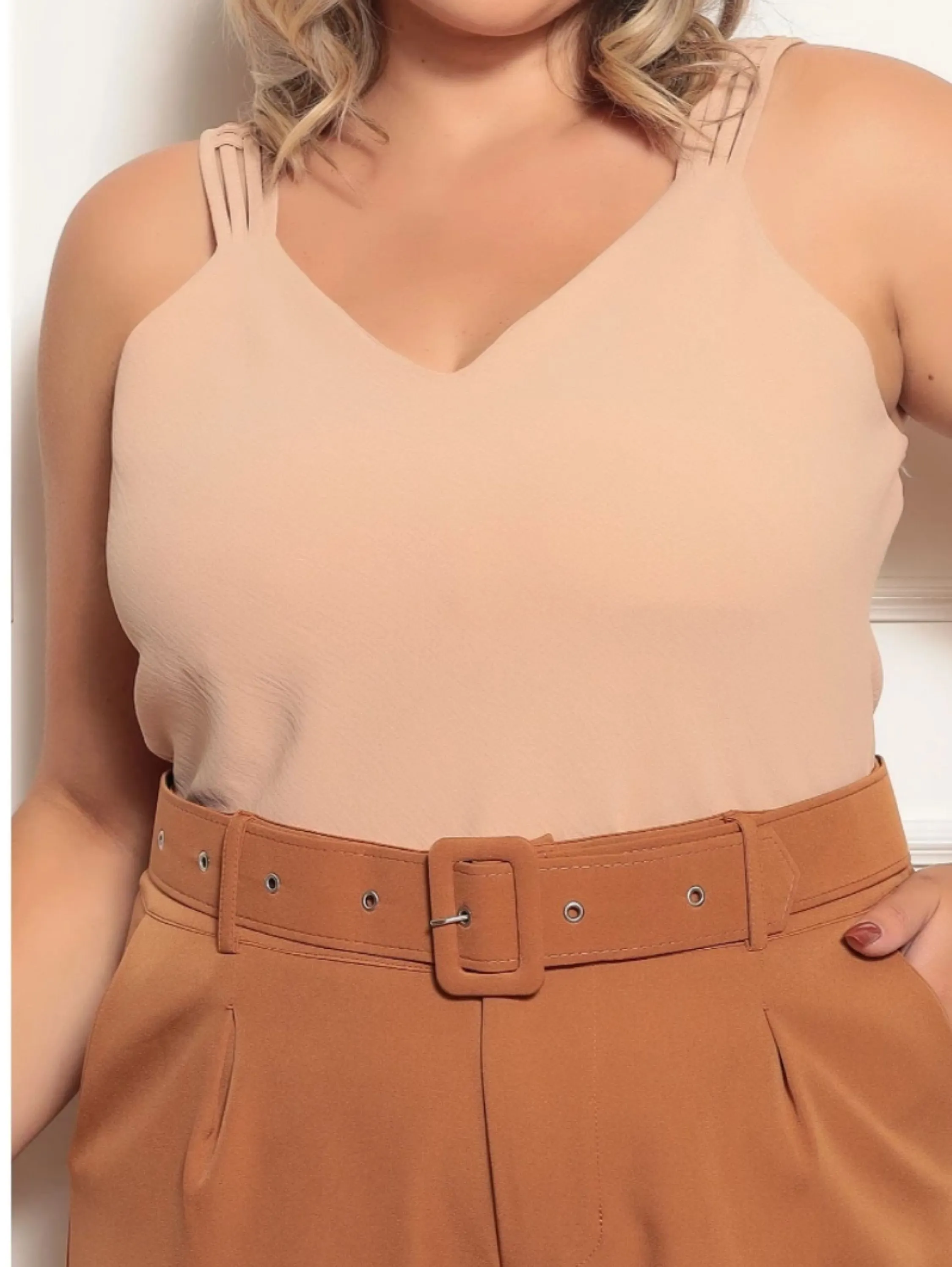 Regata Alça Detalhada Plus Size