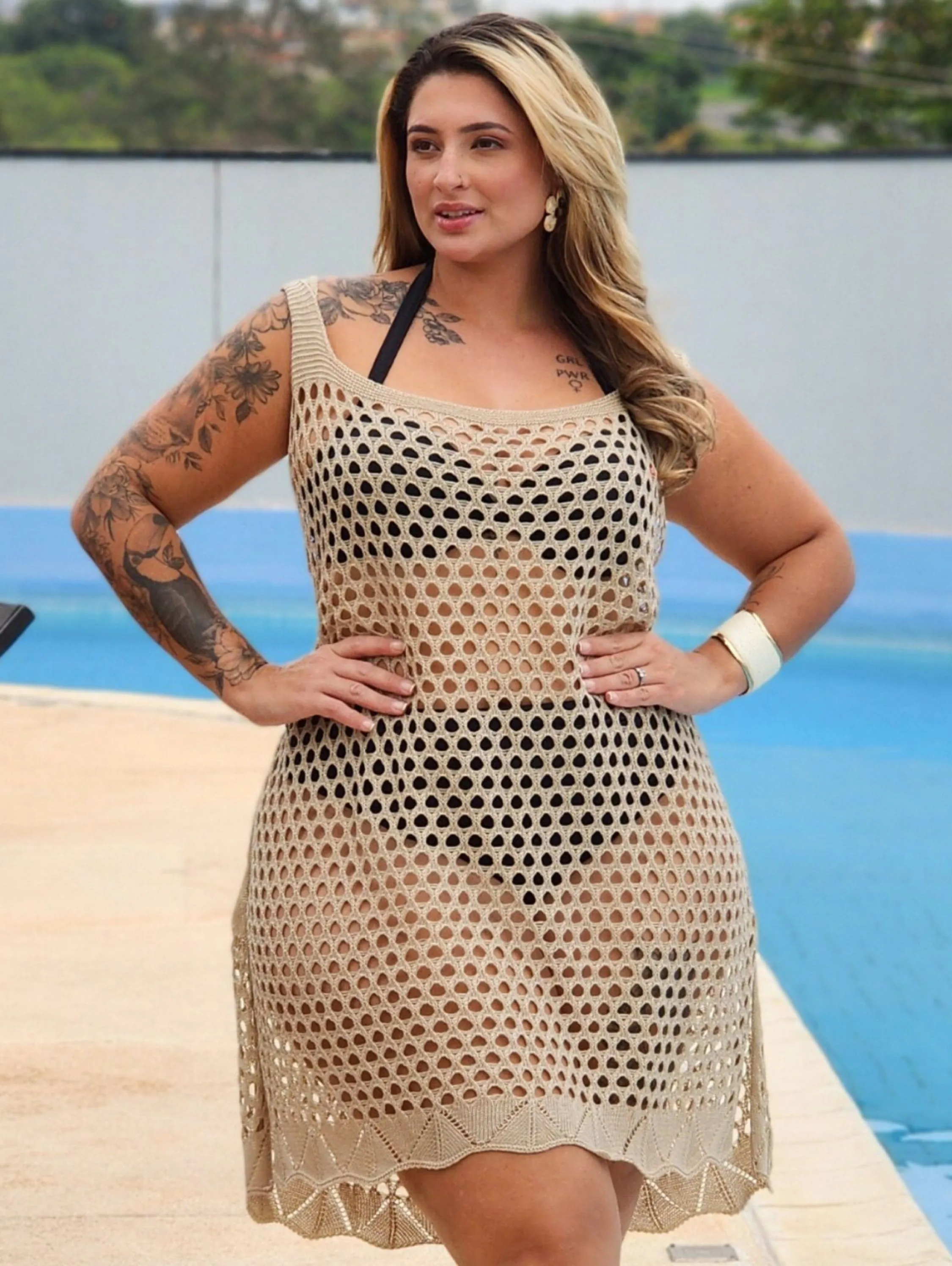 Saída Plus Size Tricot Regata Fenda Lateral Feminina