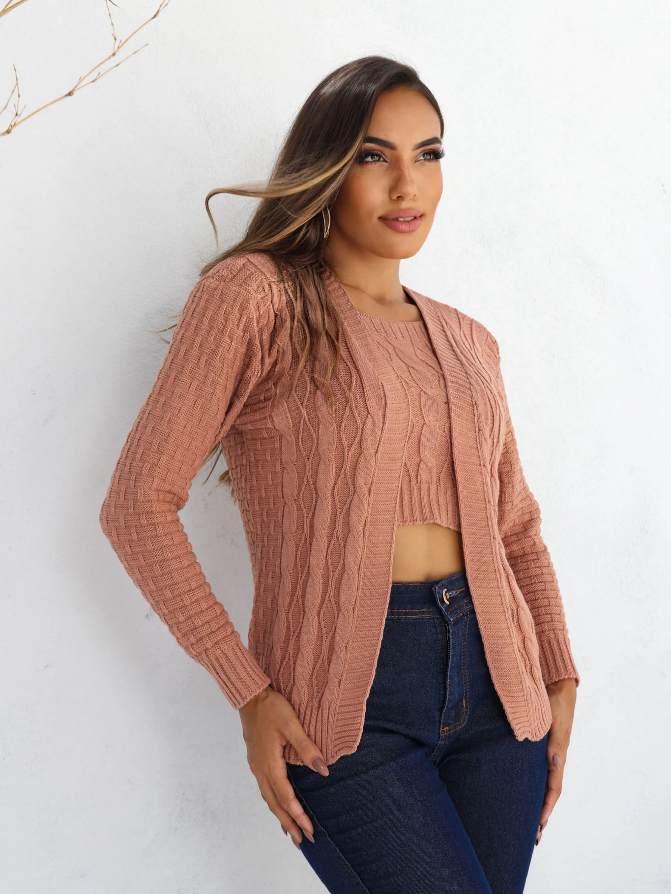 Conjunto Twin-set Tricô Giovanna Casaco Manga Longa + Top Detalhes em Trança