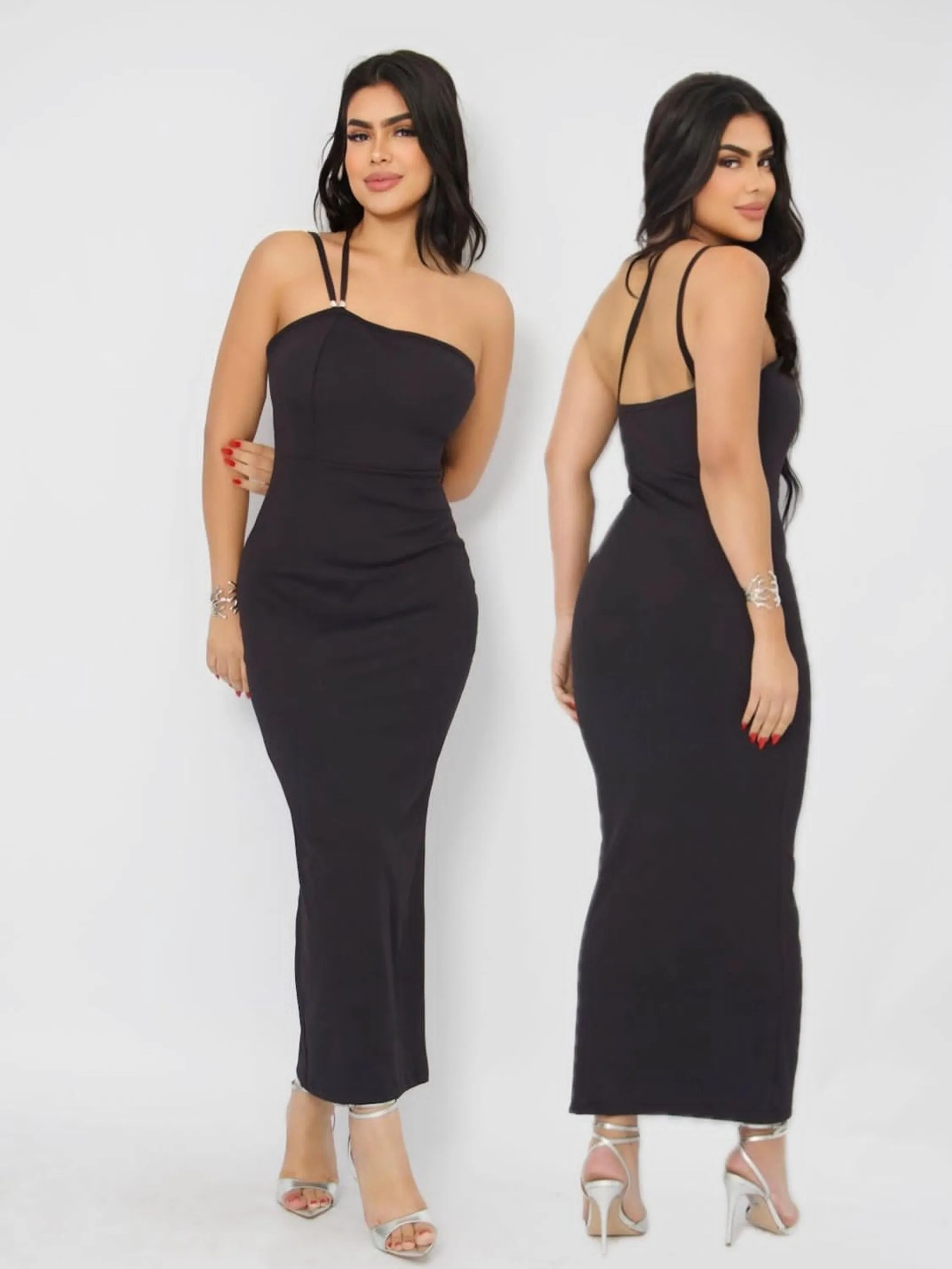 Vestido com ponteiras na alçinha de galão