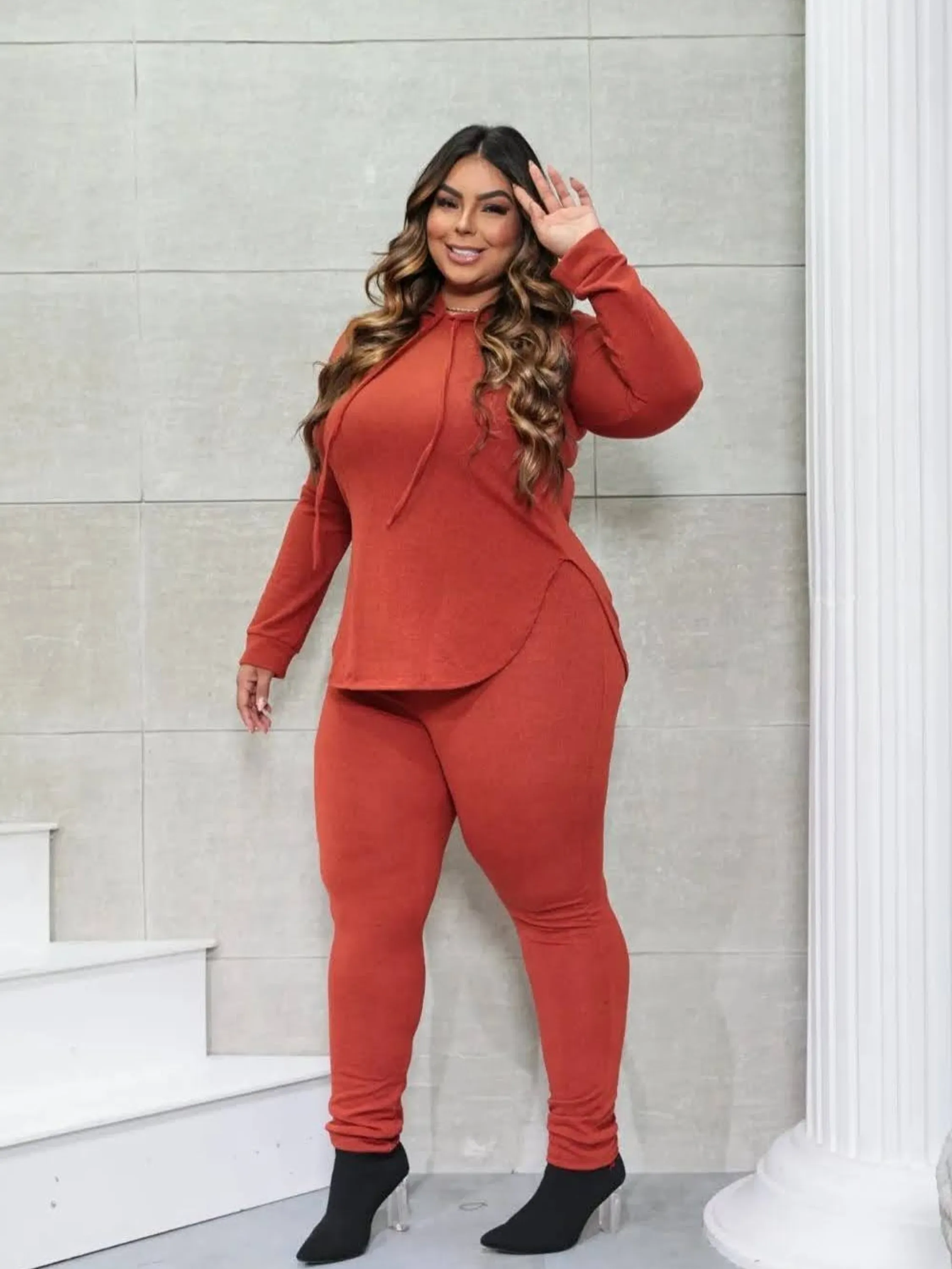 CONJUNTO PLUS SIZE DE FRIO COM TOUCA