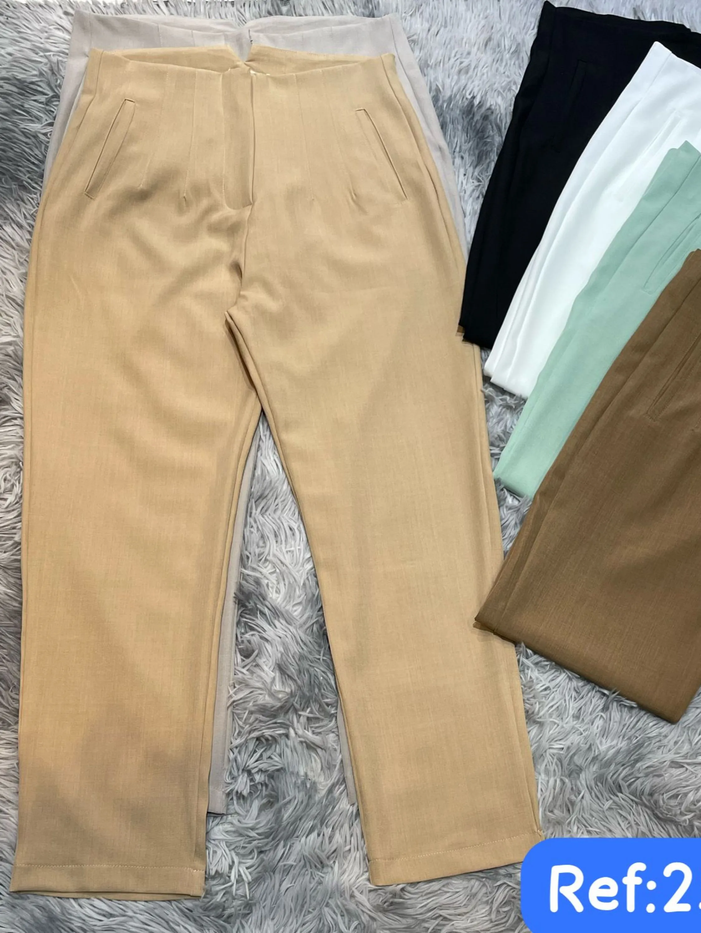 Calça zara com bolso