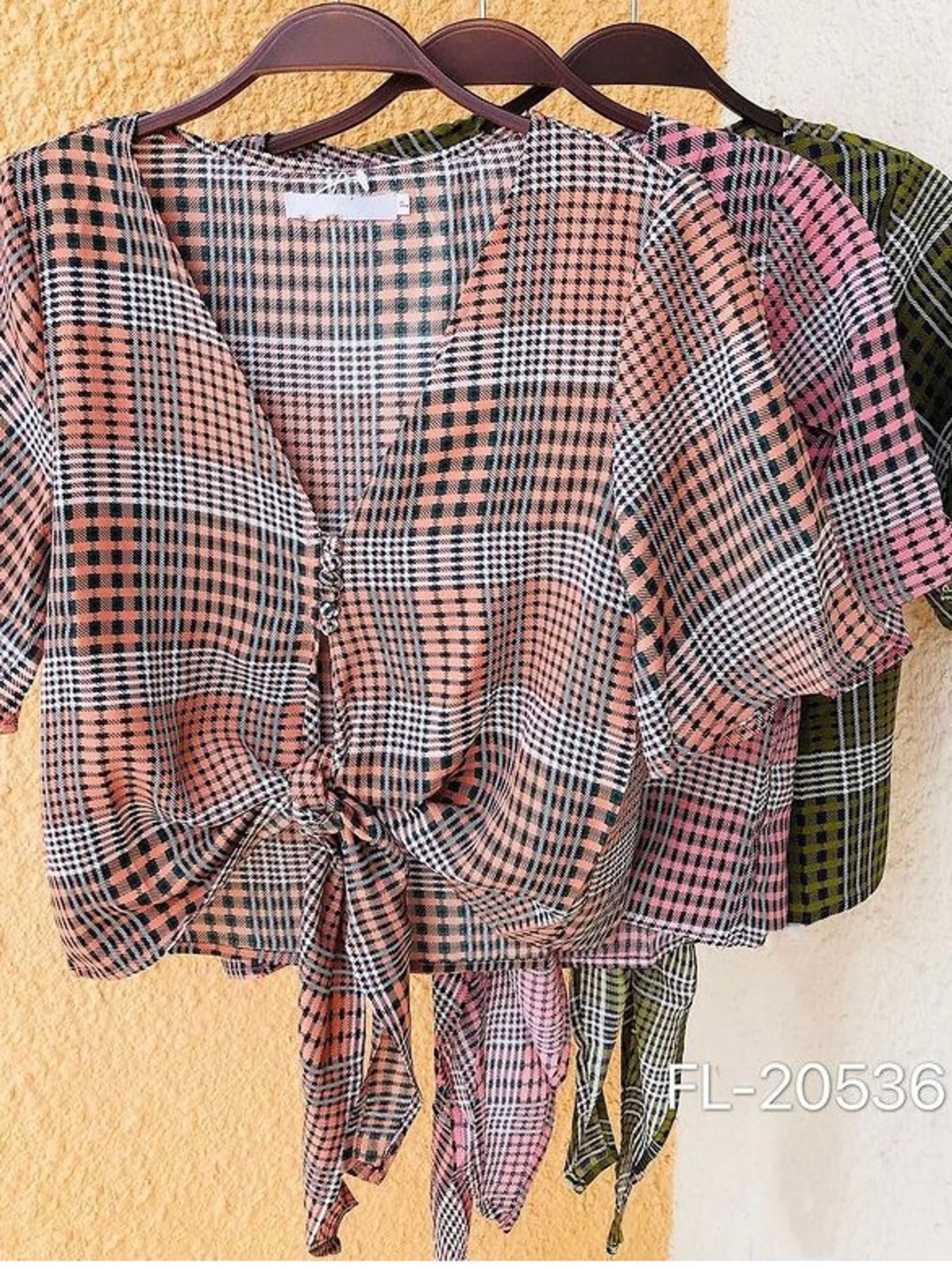 Blusa cropped de xadrez promoção 20536