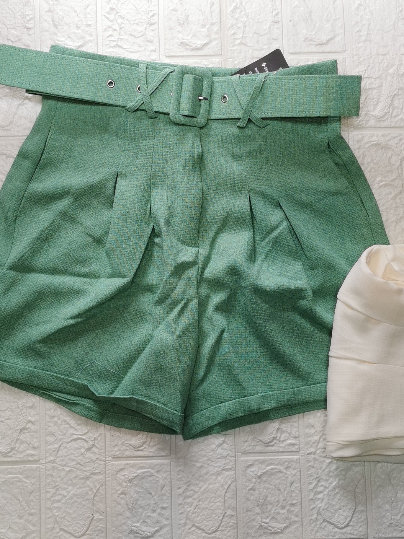 Short de linho com finto promoção 28