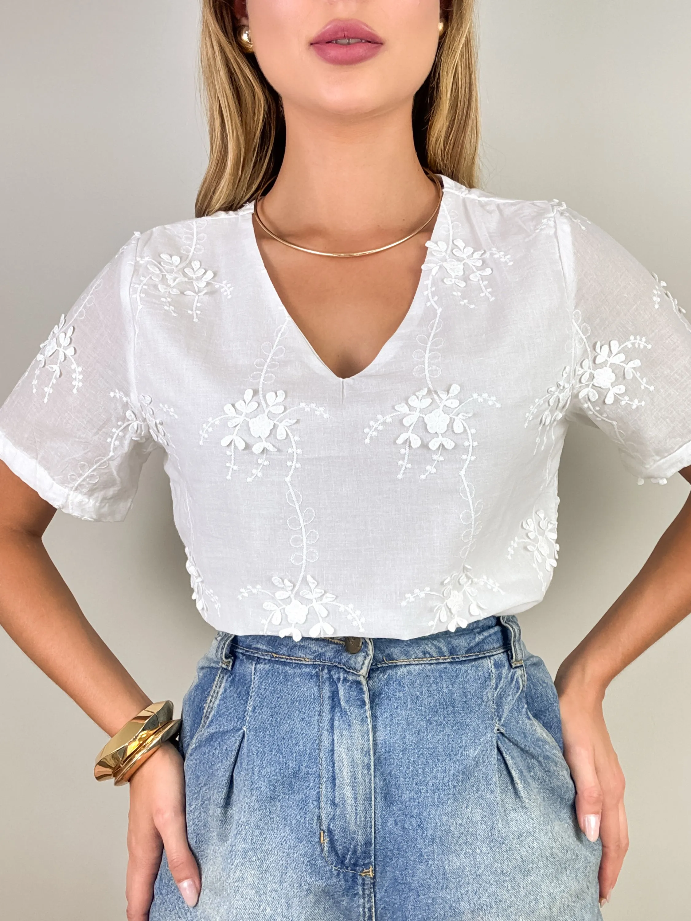 Blusa linho com bordado importado Flora 63110