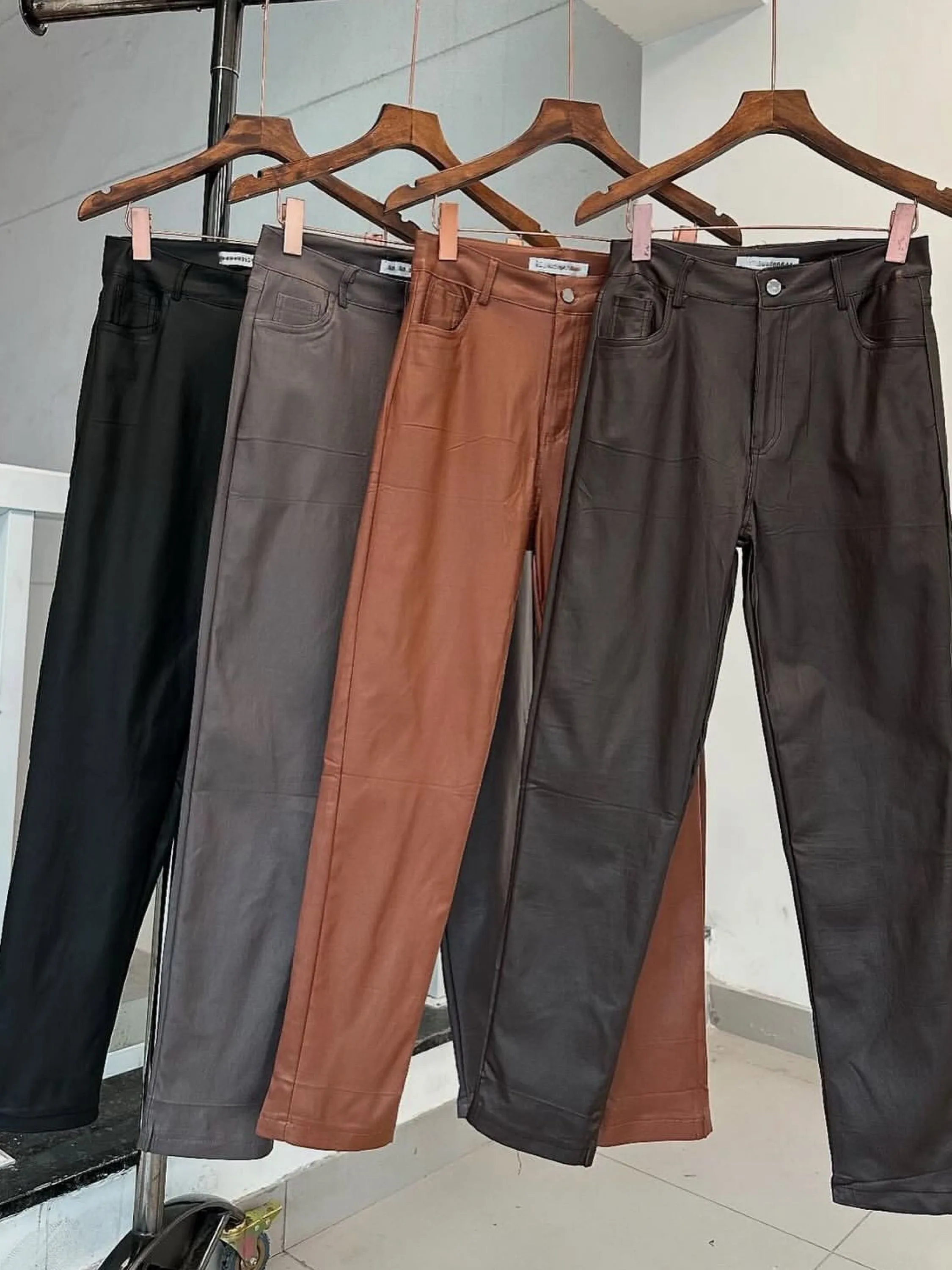 Calça resinada flanelada importado Flora