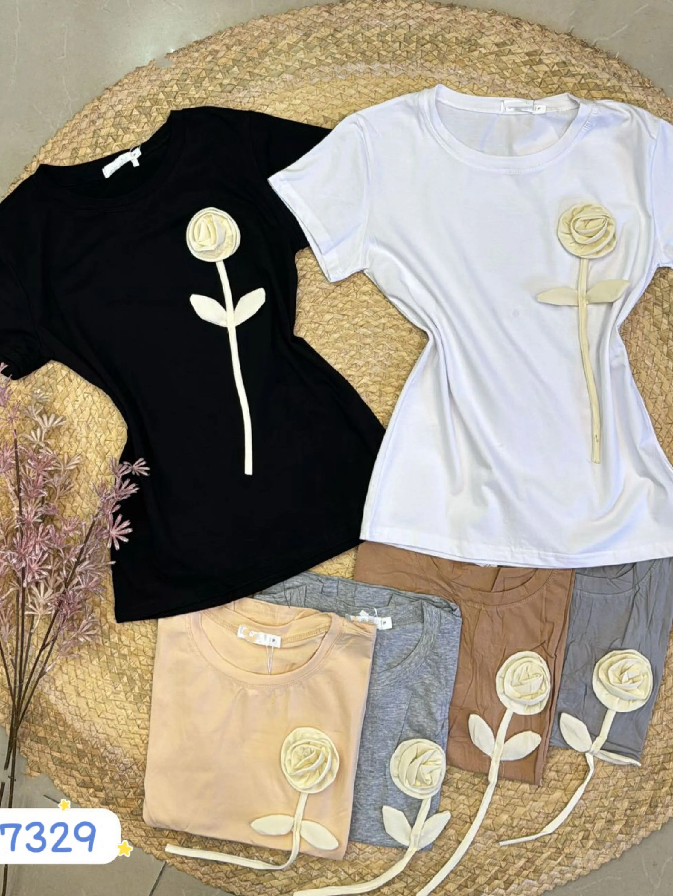 Blusa T-shirts algodão com flor importado Flora 7329