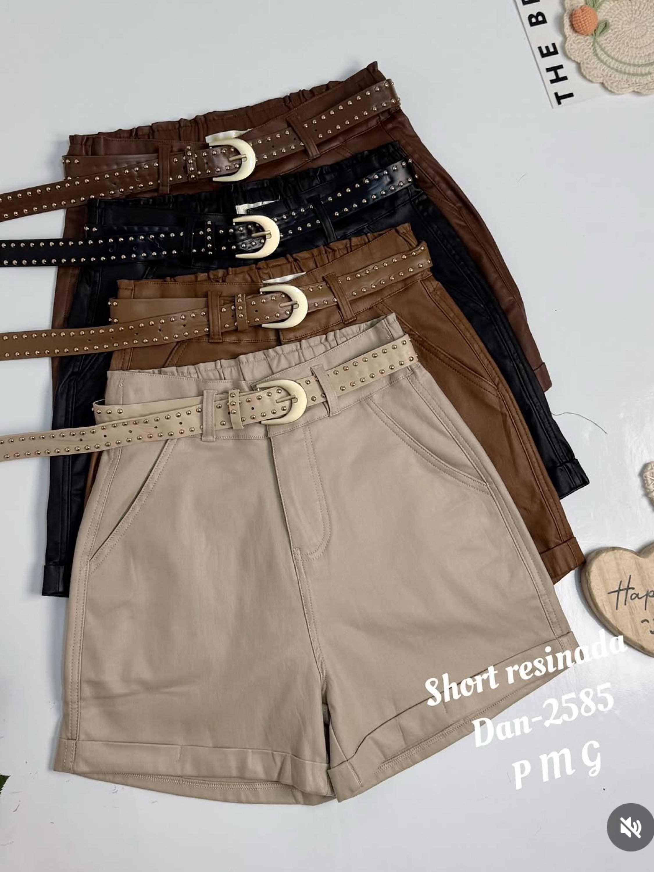 Short de resinada com elastano com cinto Flora 2585