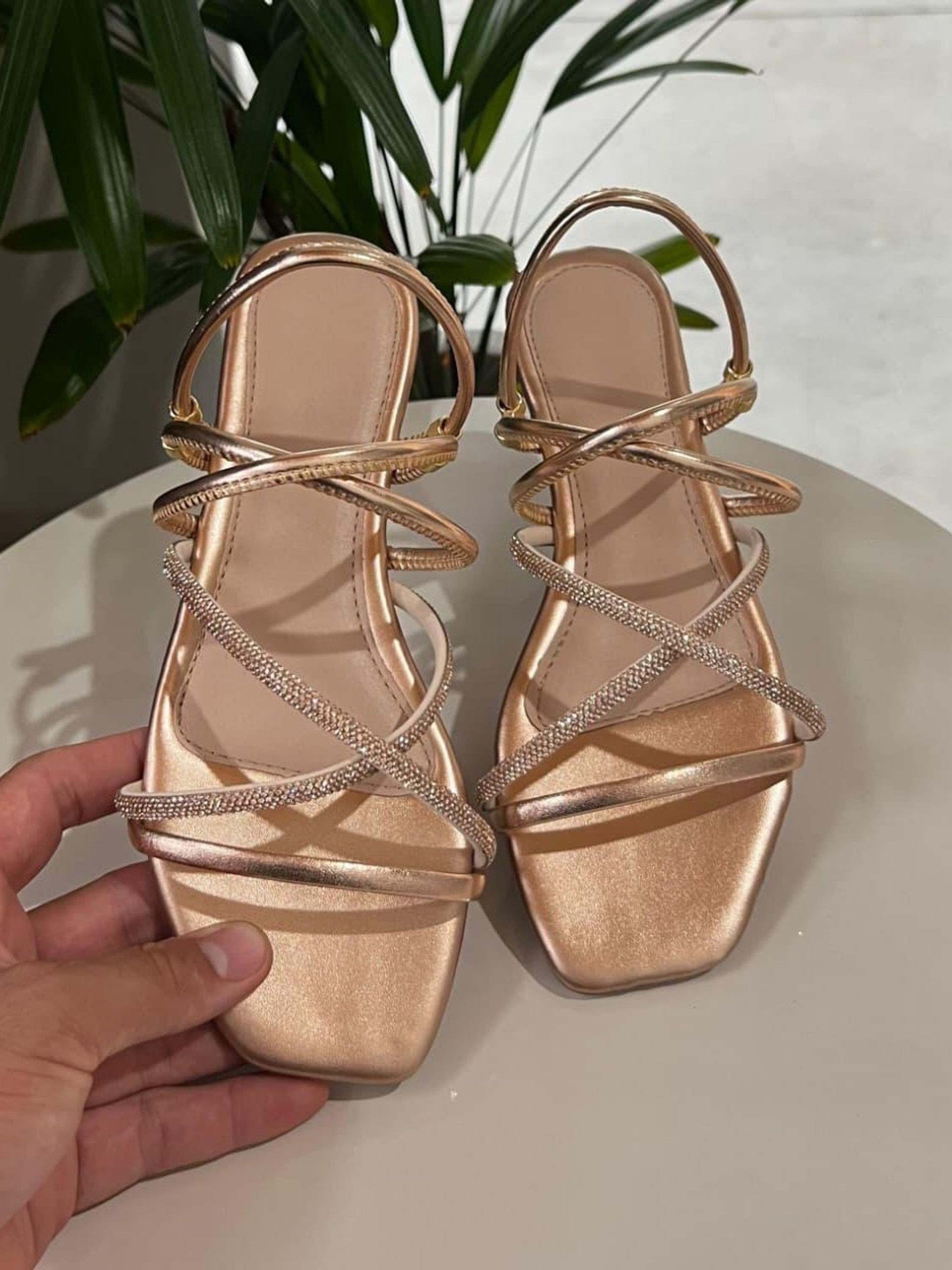 Sandália Rasteira Versátil X R820