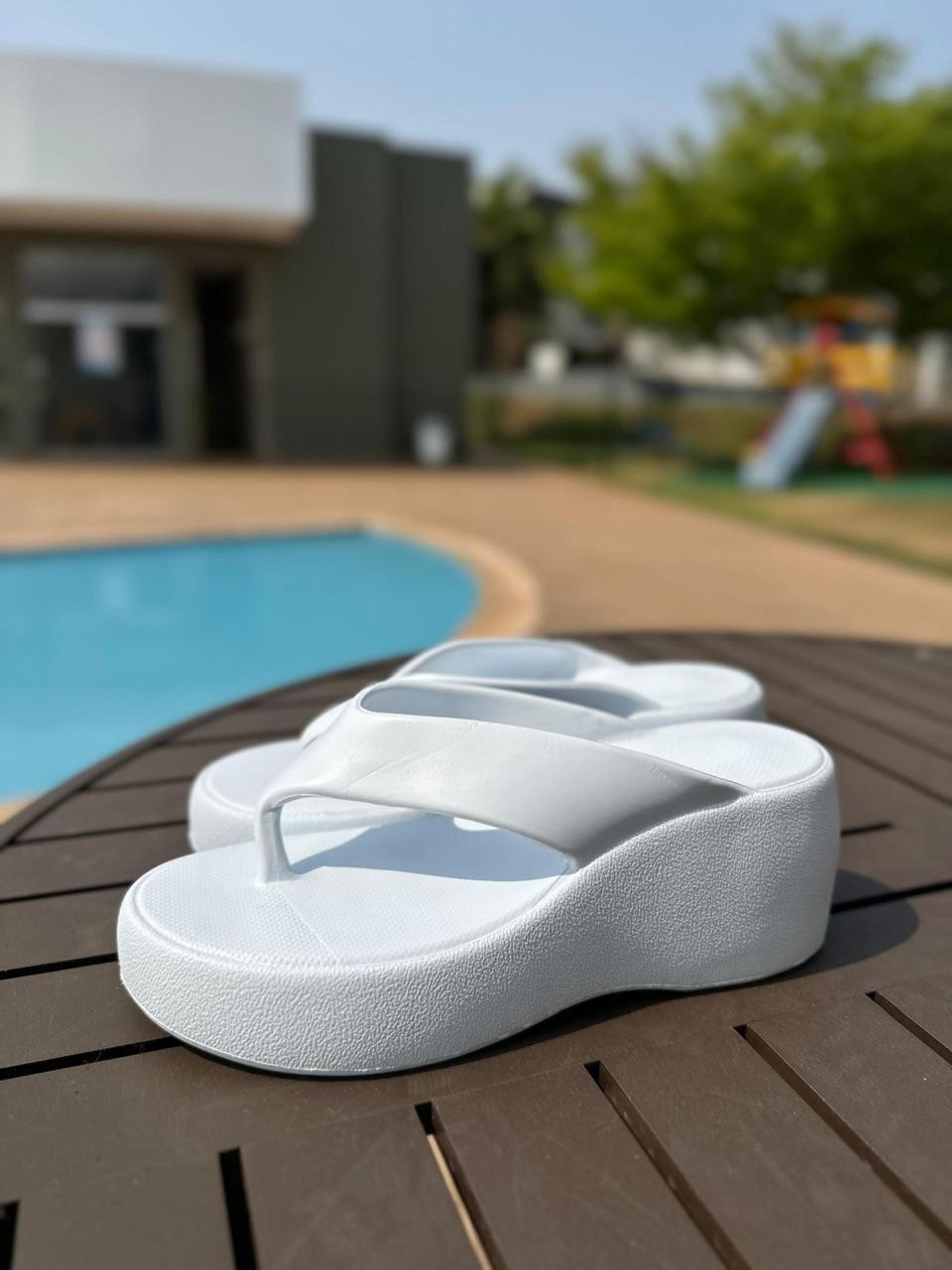 Chinelo Nuvem Plataforma E.V.A