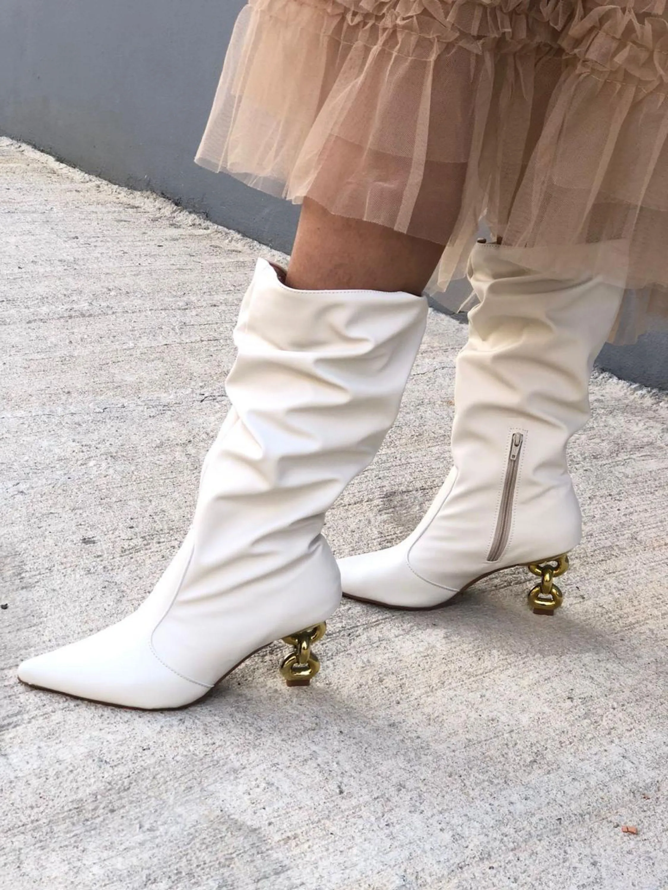 Bota Cano Médio Enrrugado Salto Fino Cromado 135100