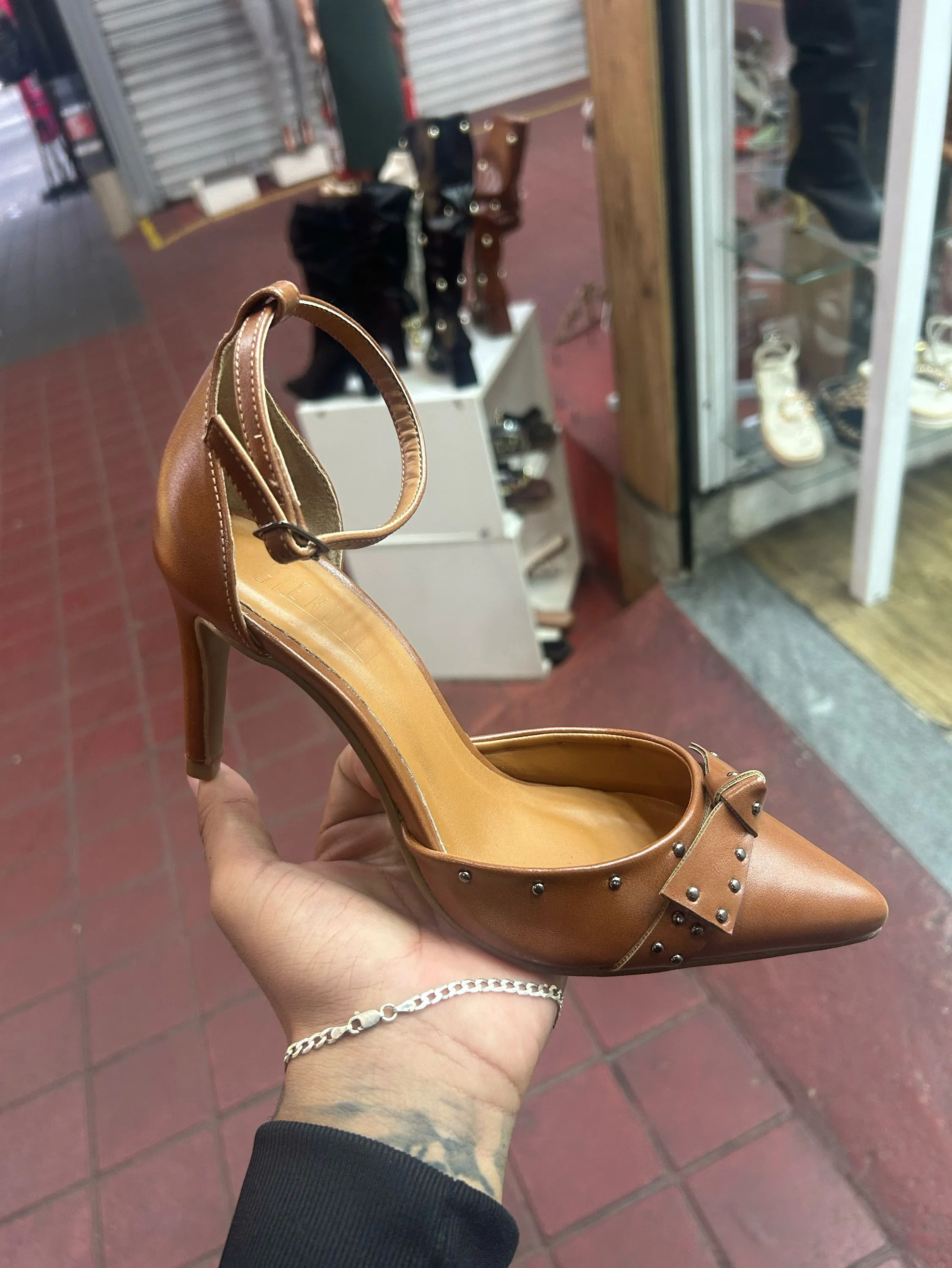 Scarpin Bico Fino Laço 498117