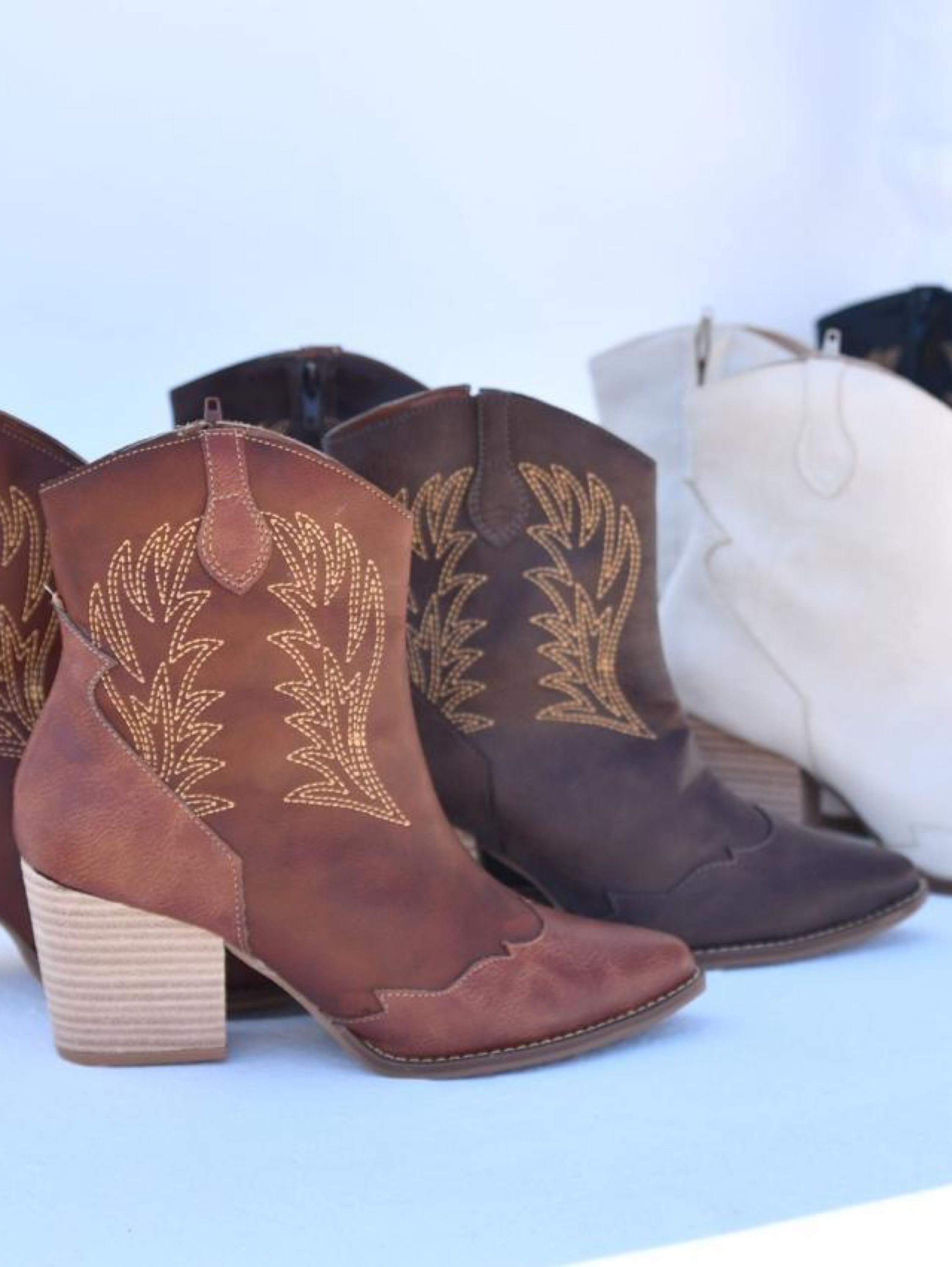 Bota Country Texana Detalhada Cano Baixo 8676062