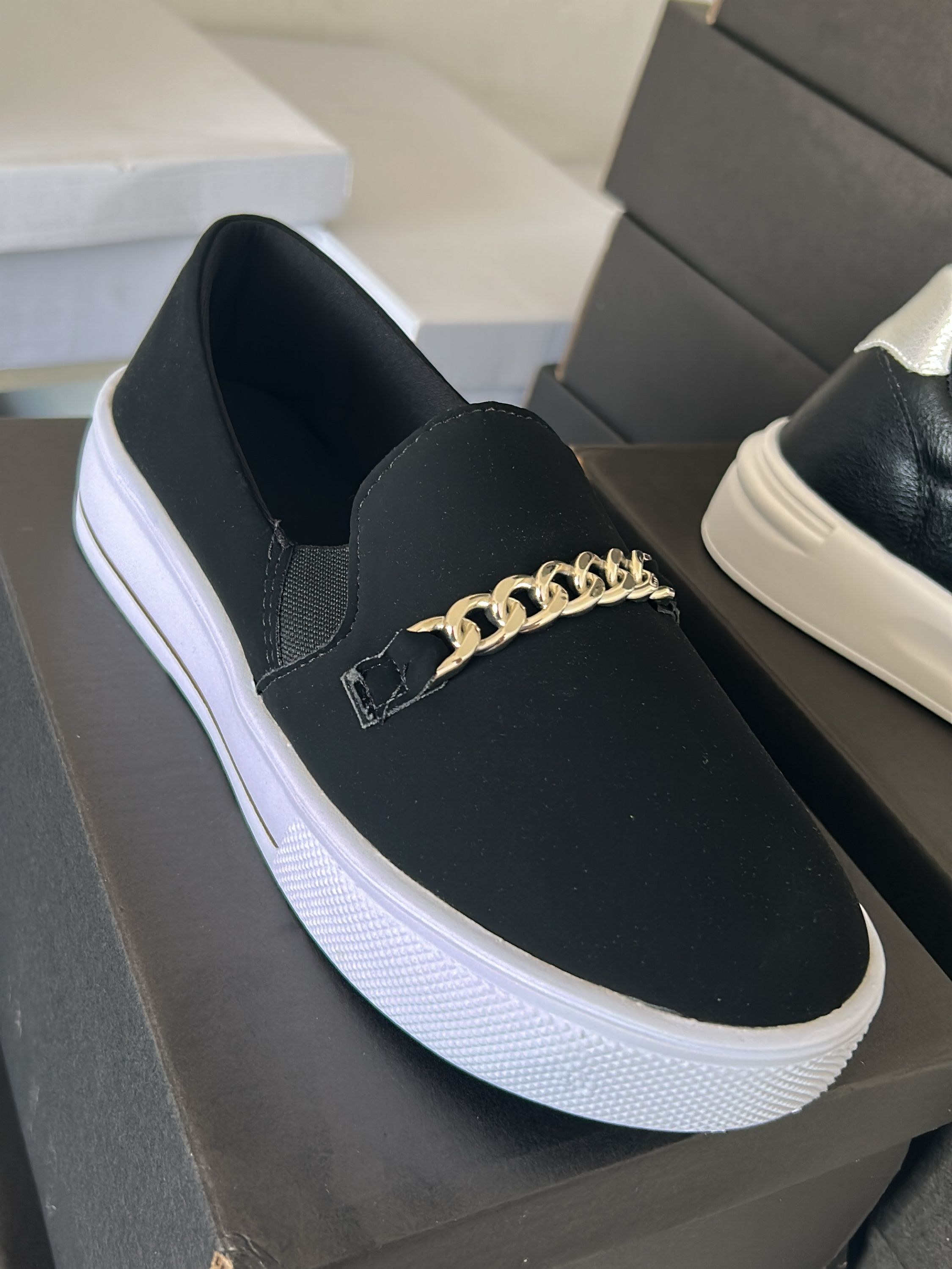 Tênis Slip Corrente