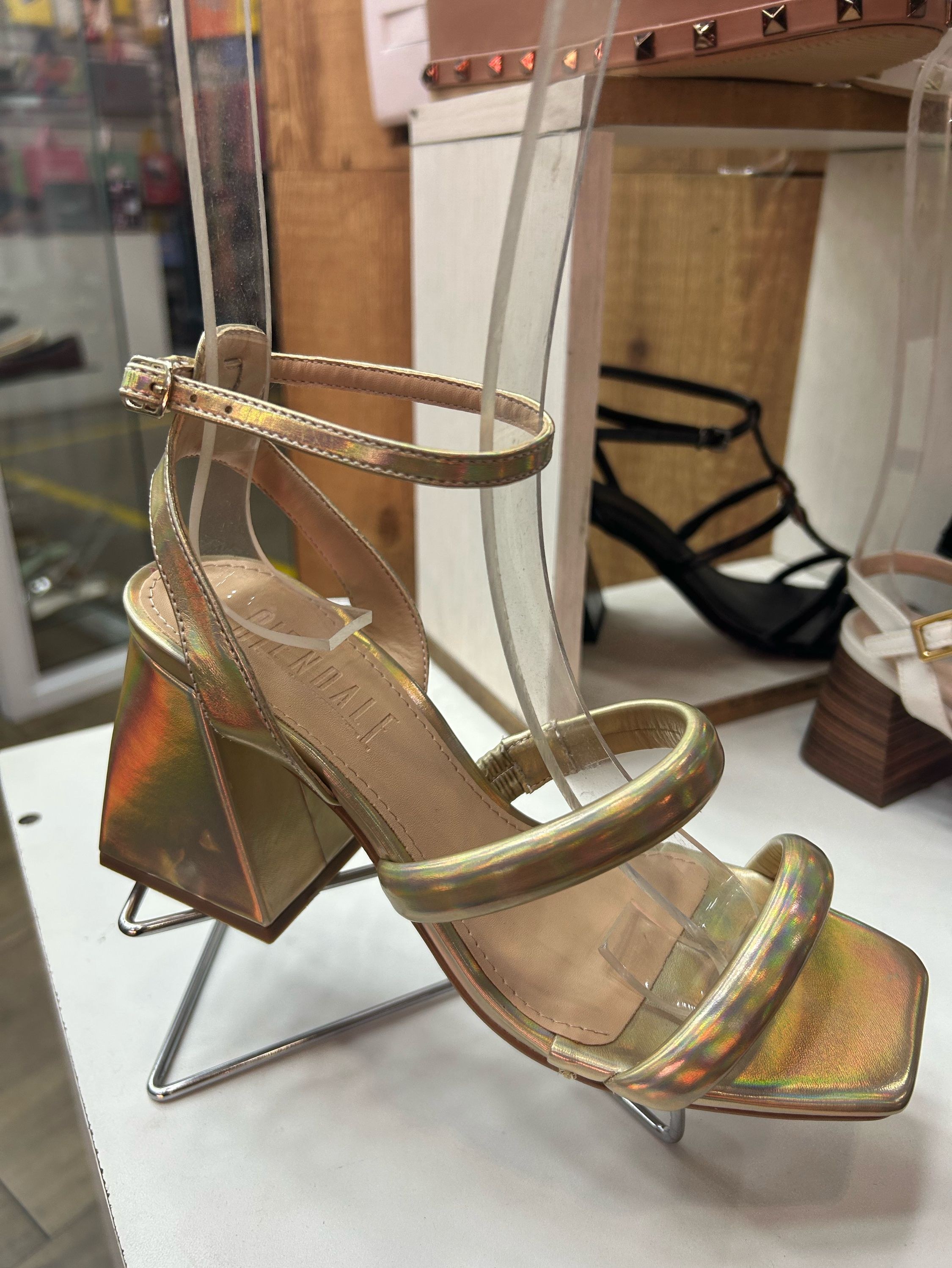 Sandália Salto Grosso Holográfica Tiras Z737.9180