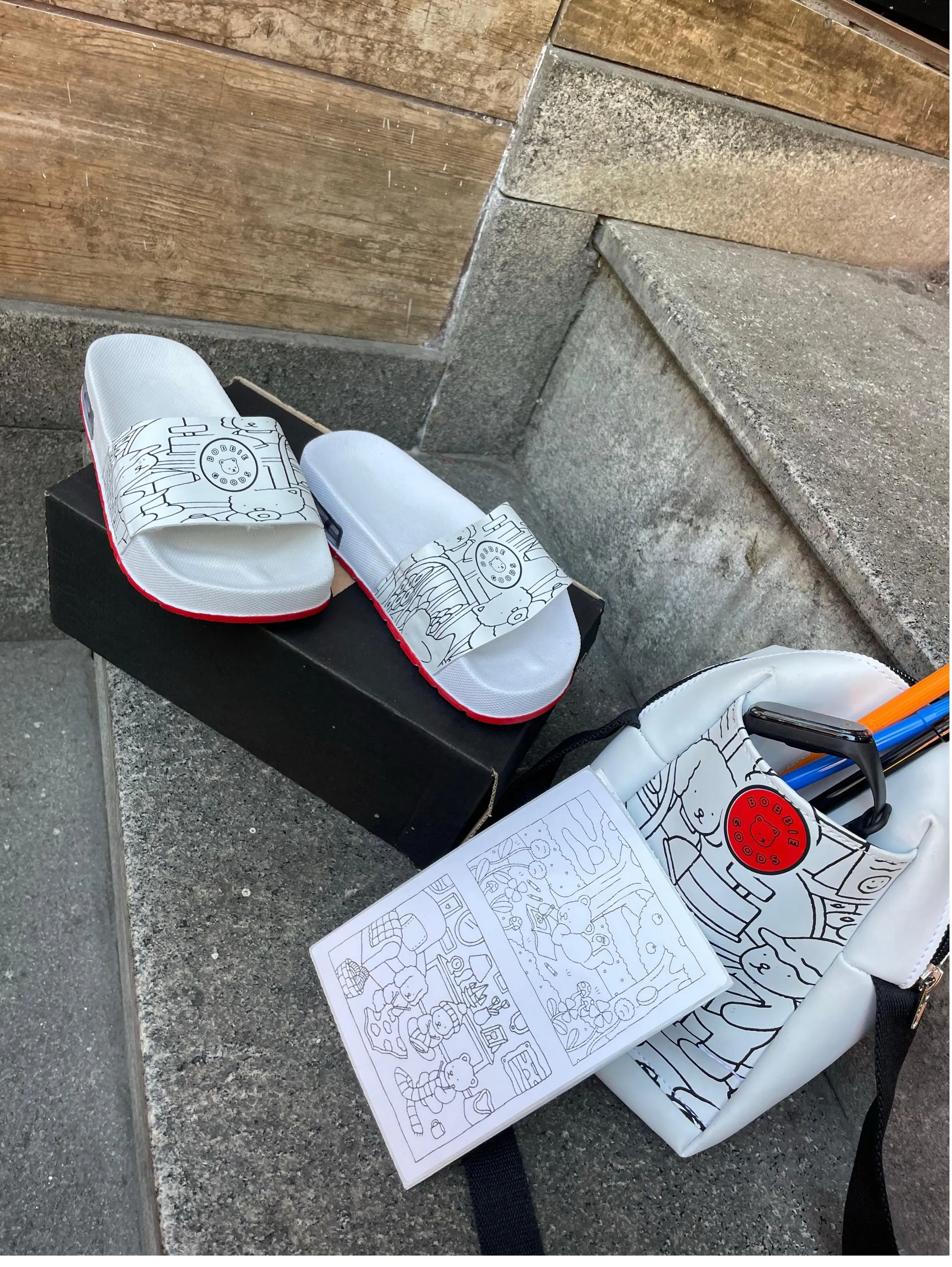 Kit Bobbie Goods
