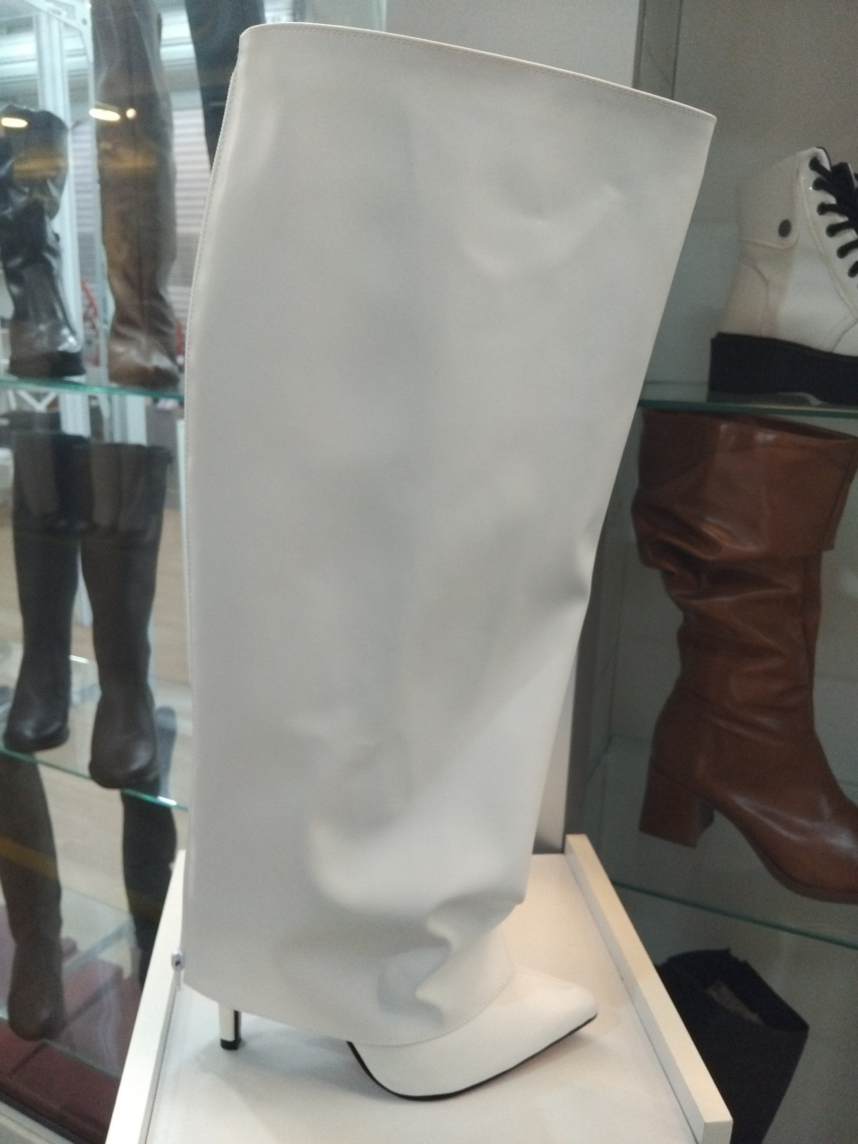 Bota Cano Médio Capa