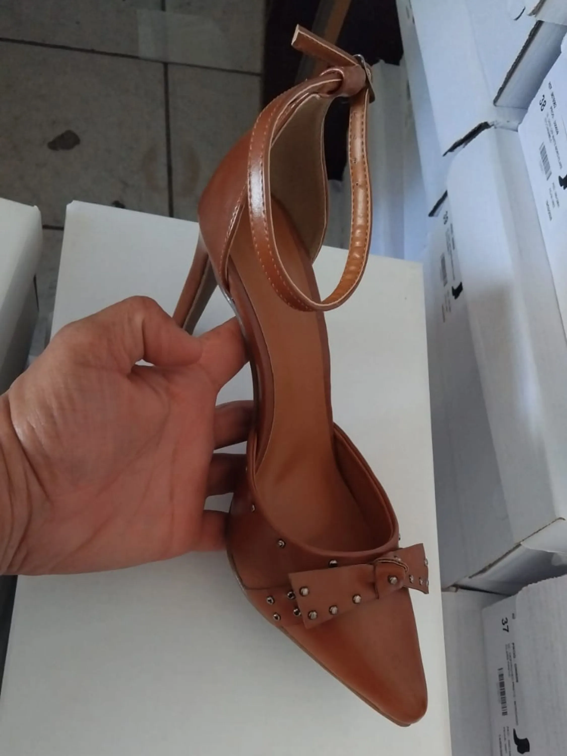 Scarpin Bico Fino Laço 498117