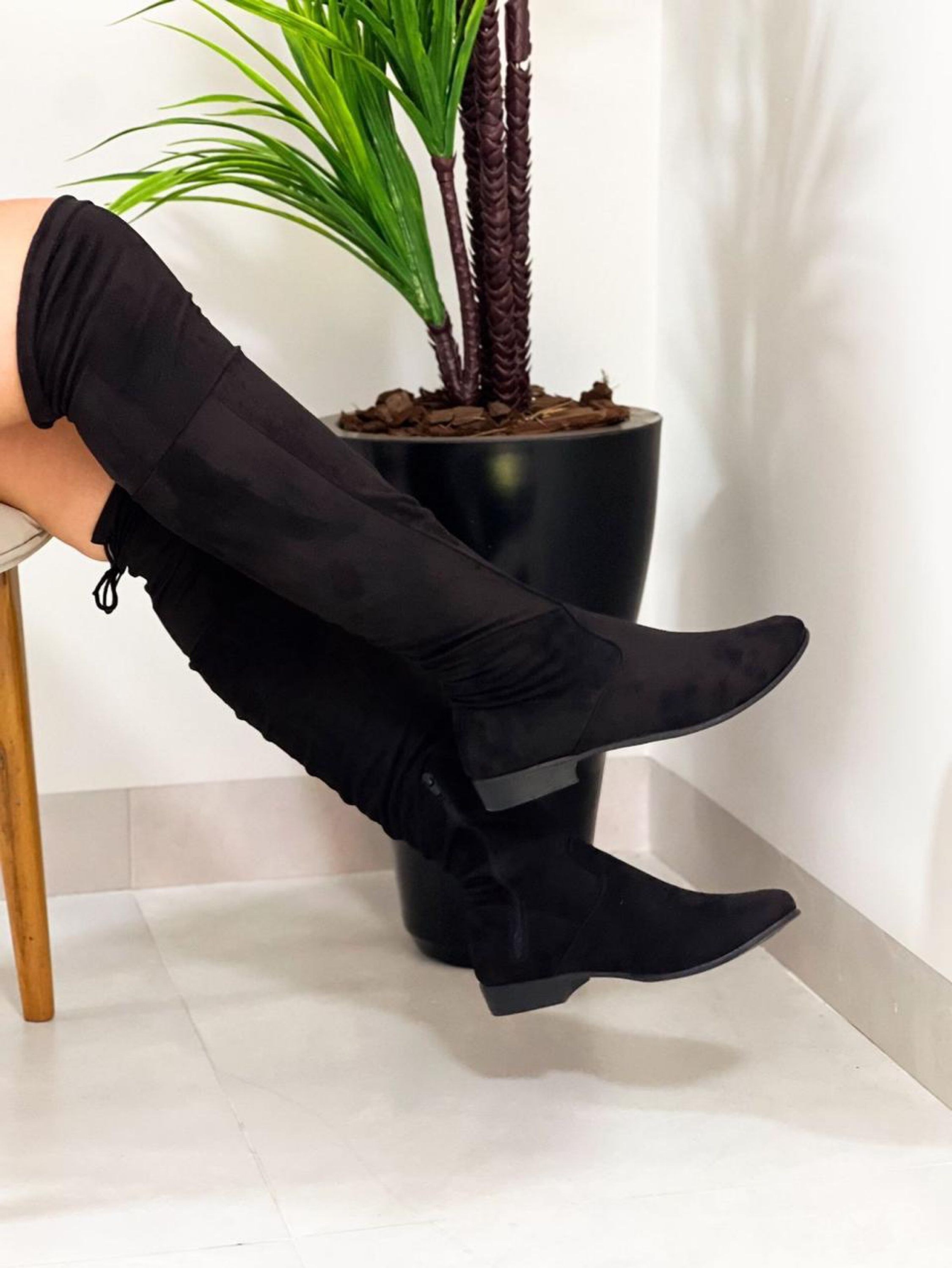 Bota Sued Salto Baixo BT 1067