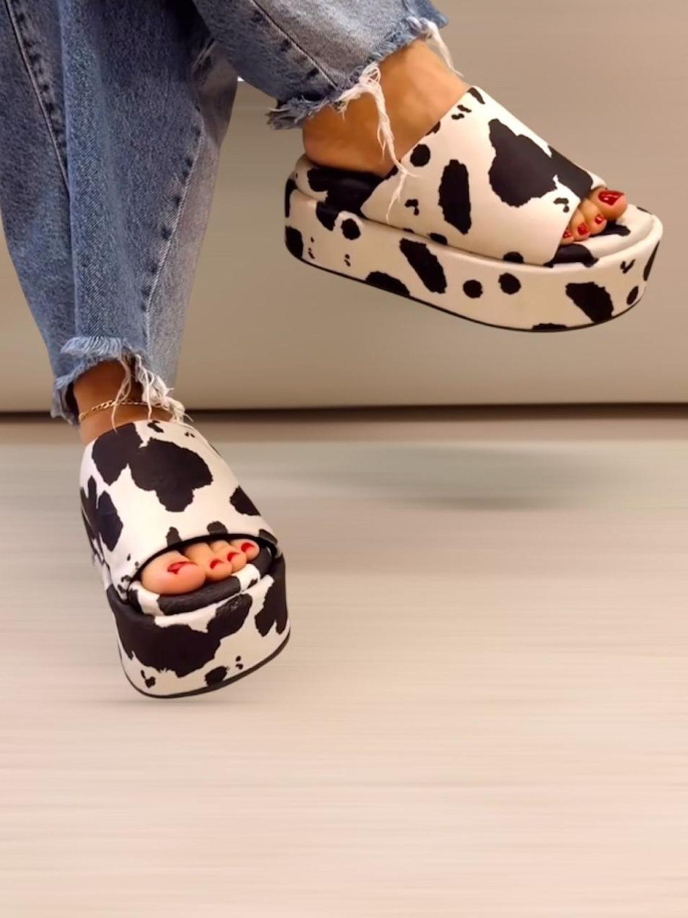 Chinelo Slide Vaquinha 055