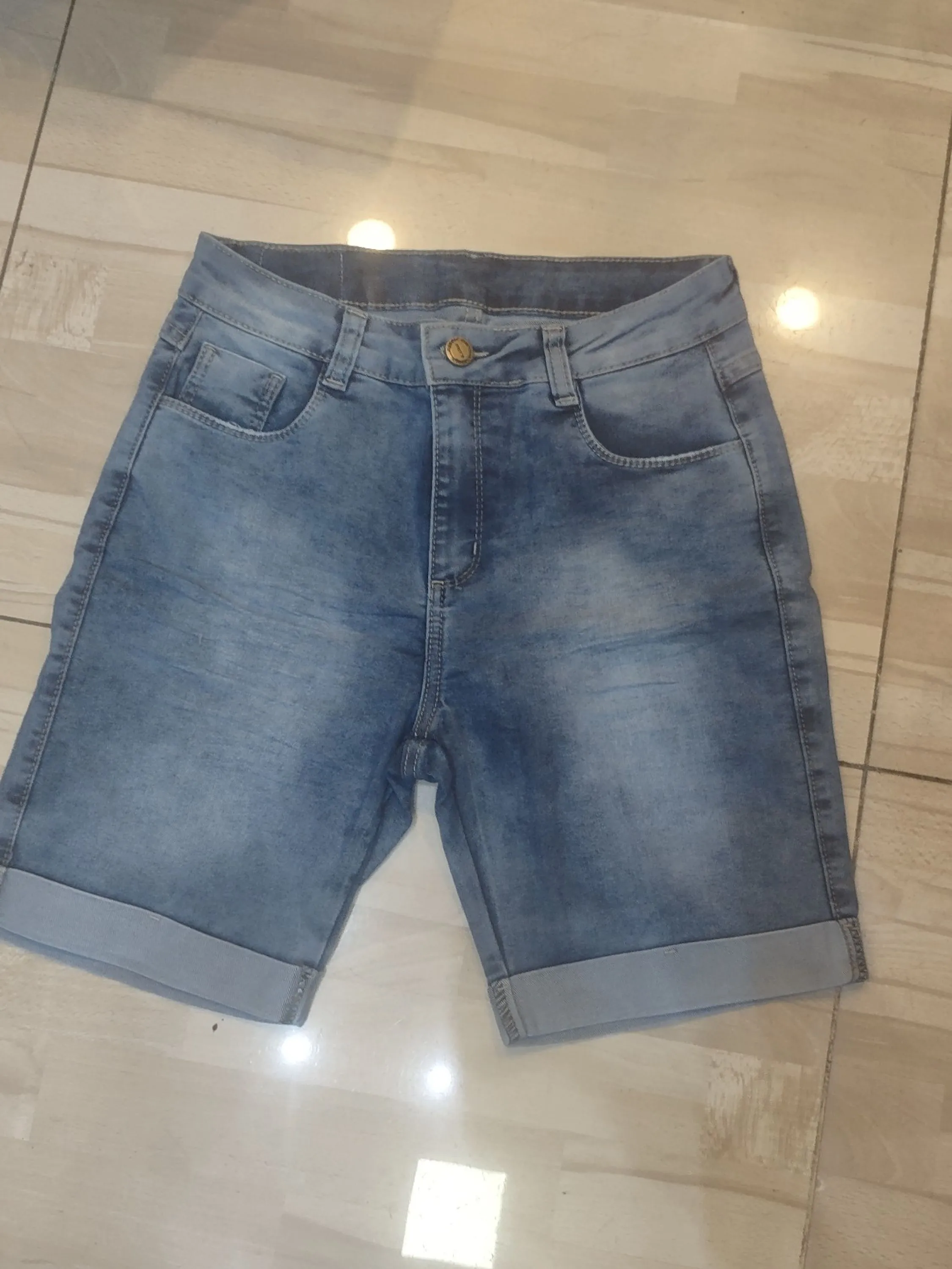 Bermuda jeans fem ciclista barra dobrada