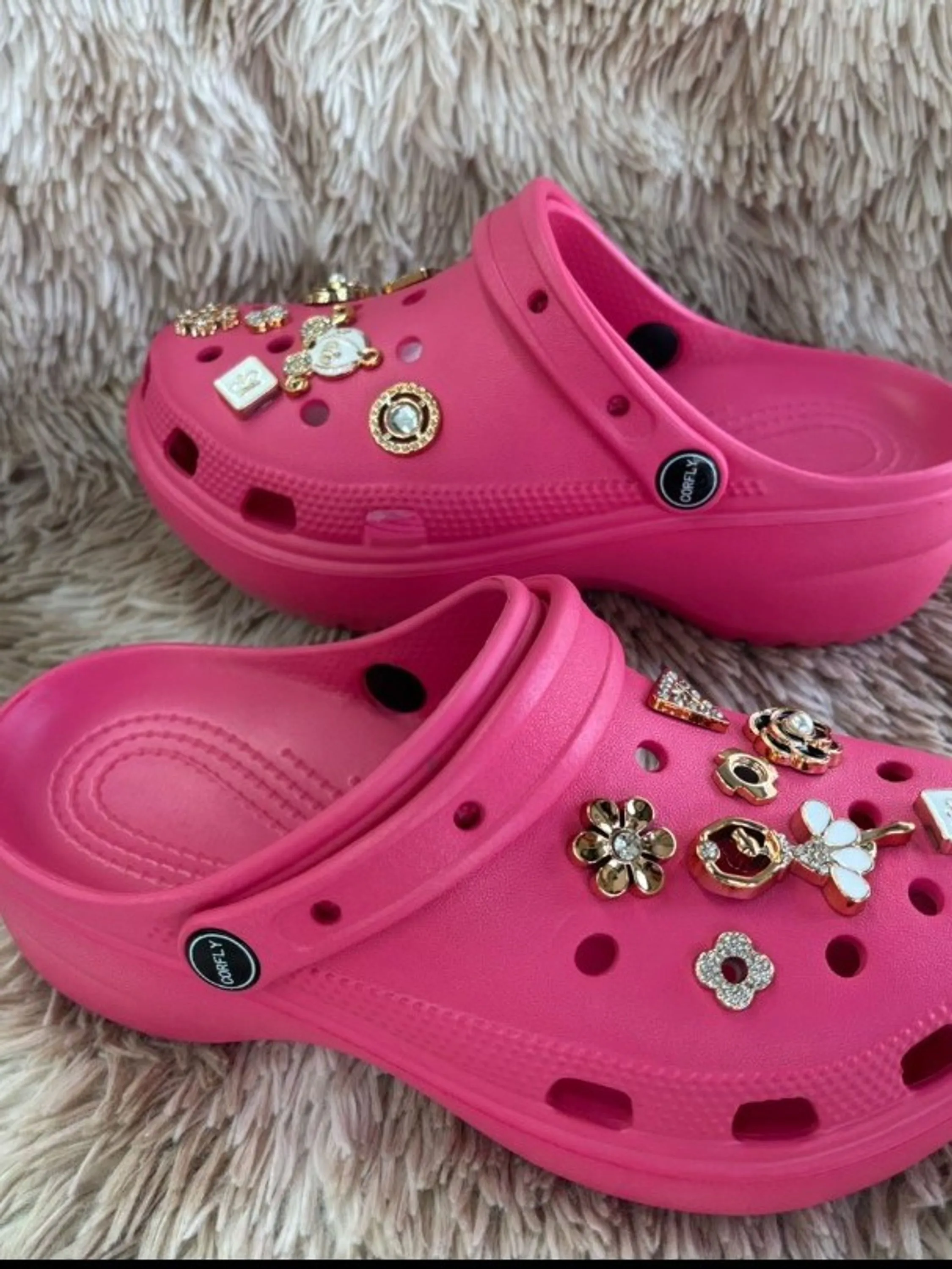 Crocs babuche infantil plataforma