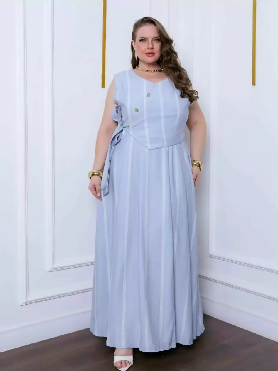 Vestido plus size listrado Thalia