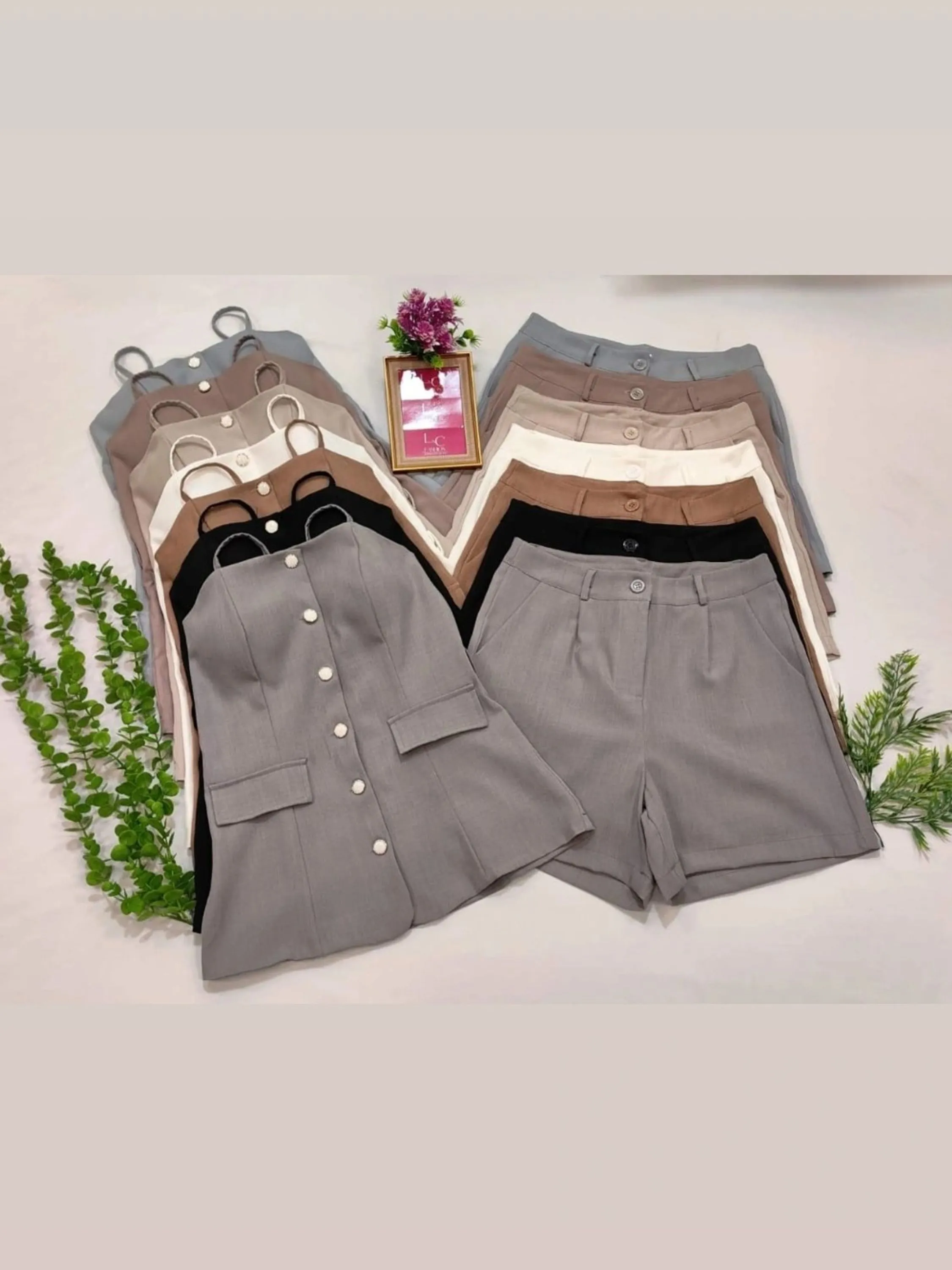 Conjunto twil shorts e regata com botões